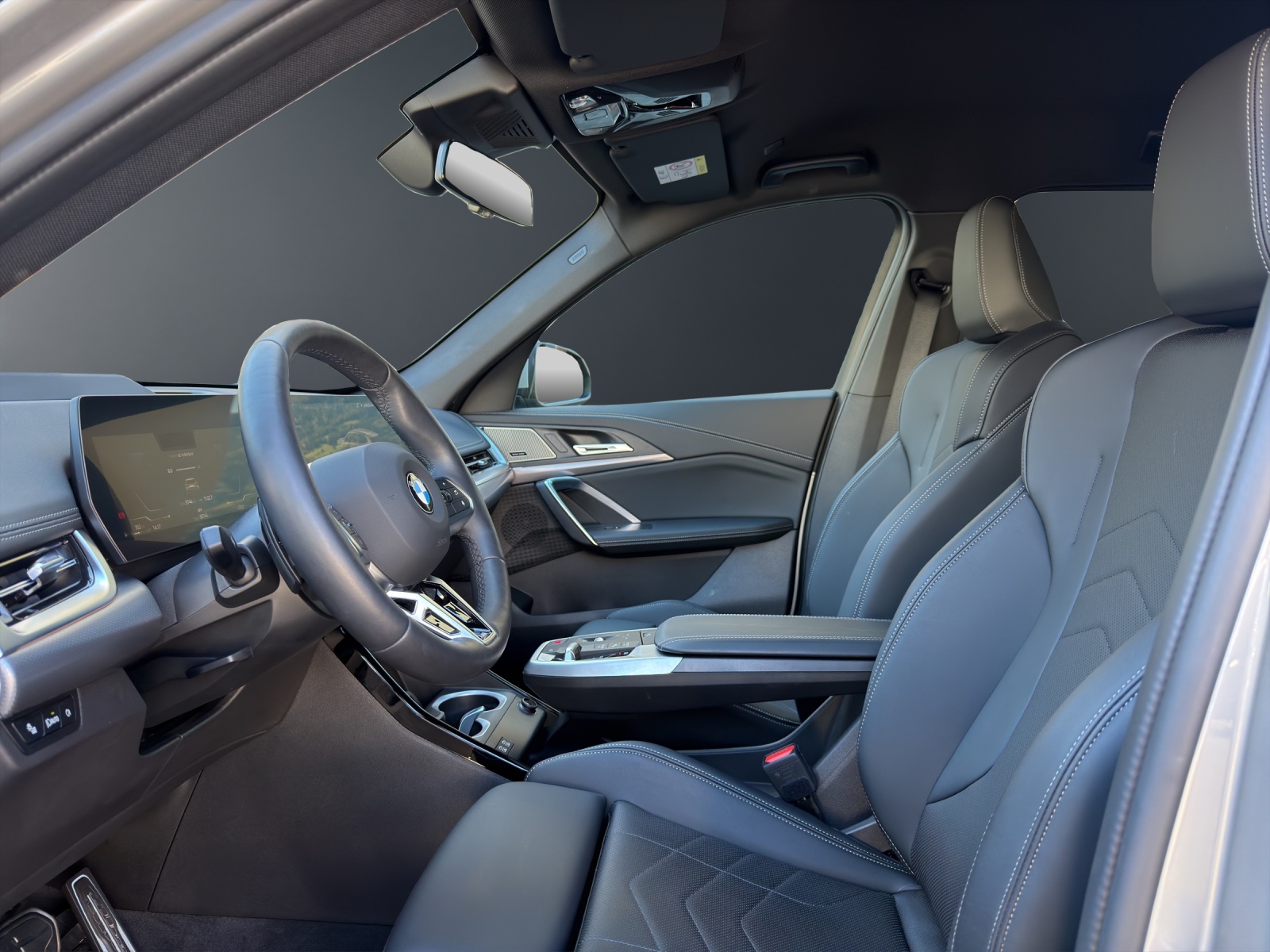 BMW X1 23i xDrive paddles-image-10