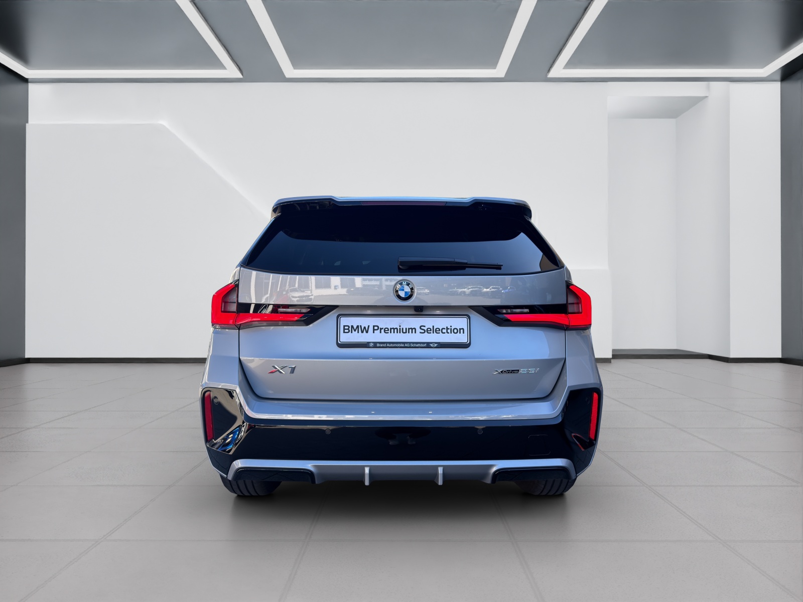 BMW X1 23i xDrive paddles-image-3
