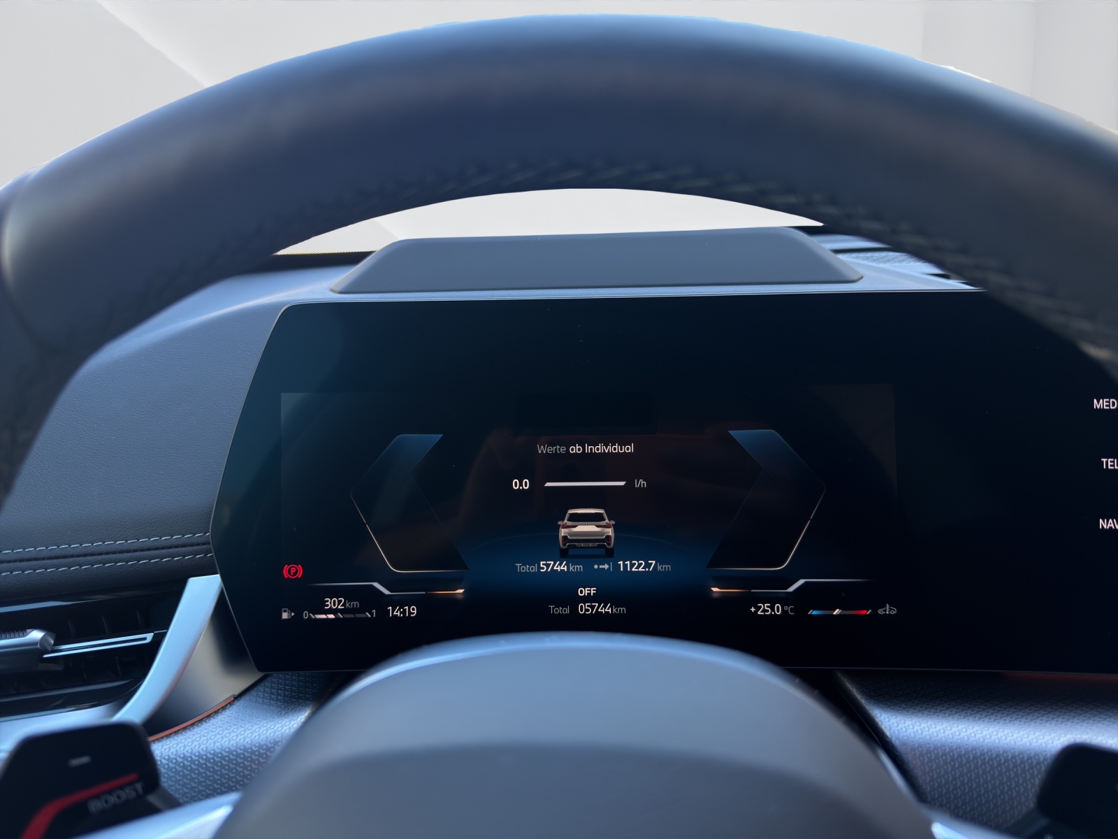 BMW X1 23i xDrive paddles-image-18