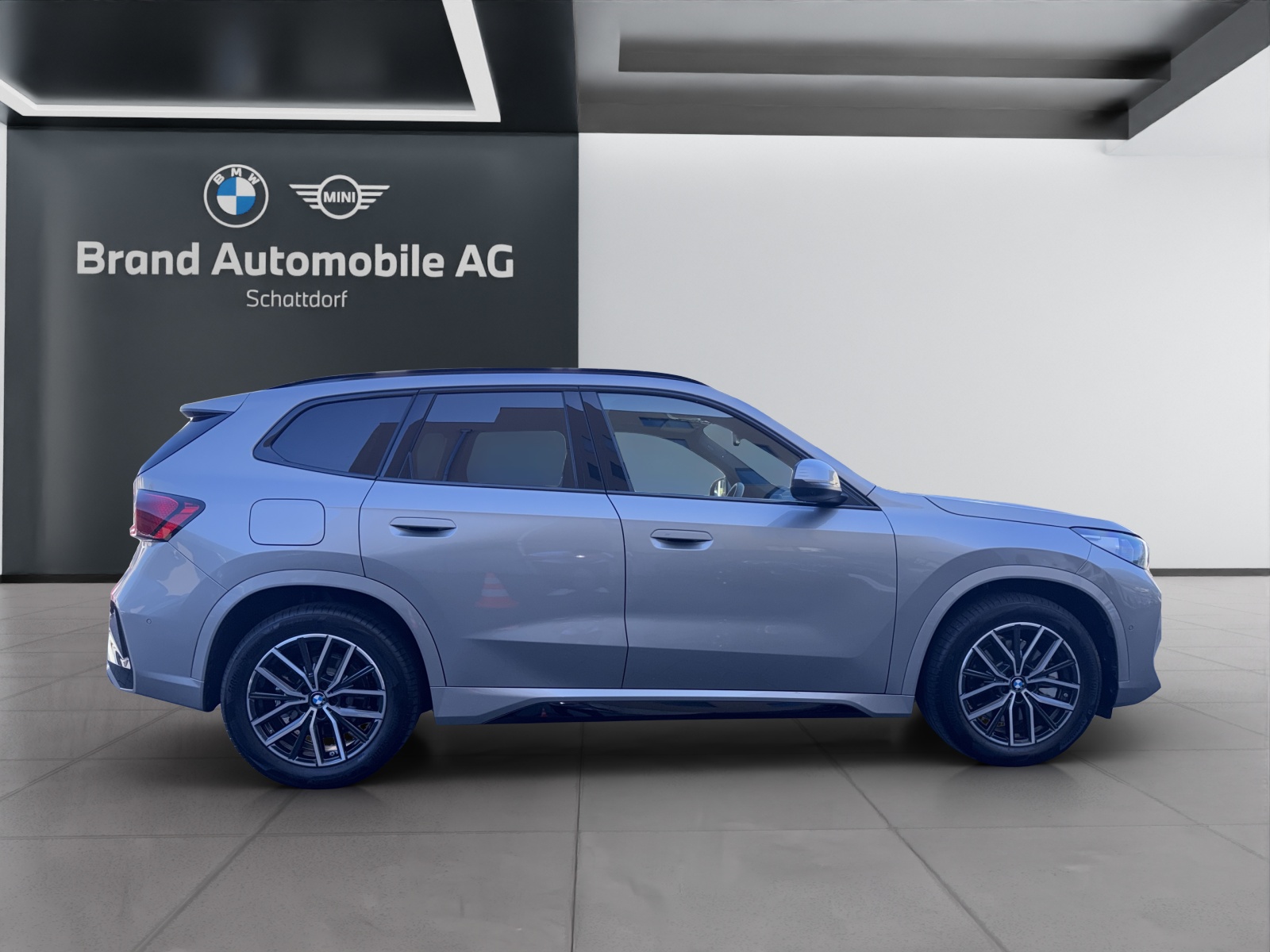 BMW X1 23i xDrive paddles-image-5