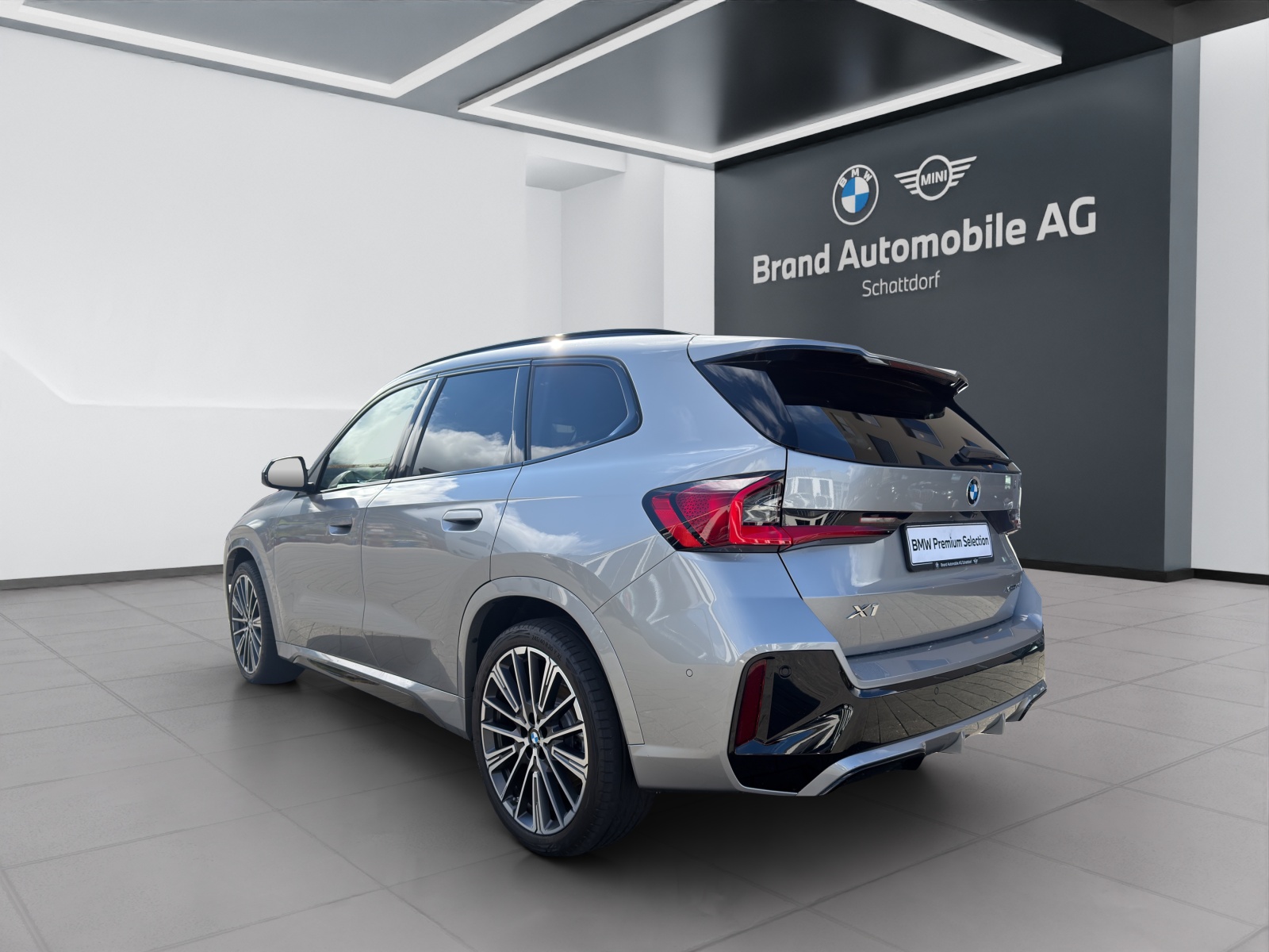 BMW X1 23i xDrive paddles-showroom-element-2