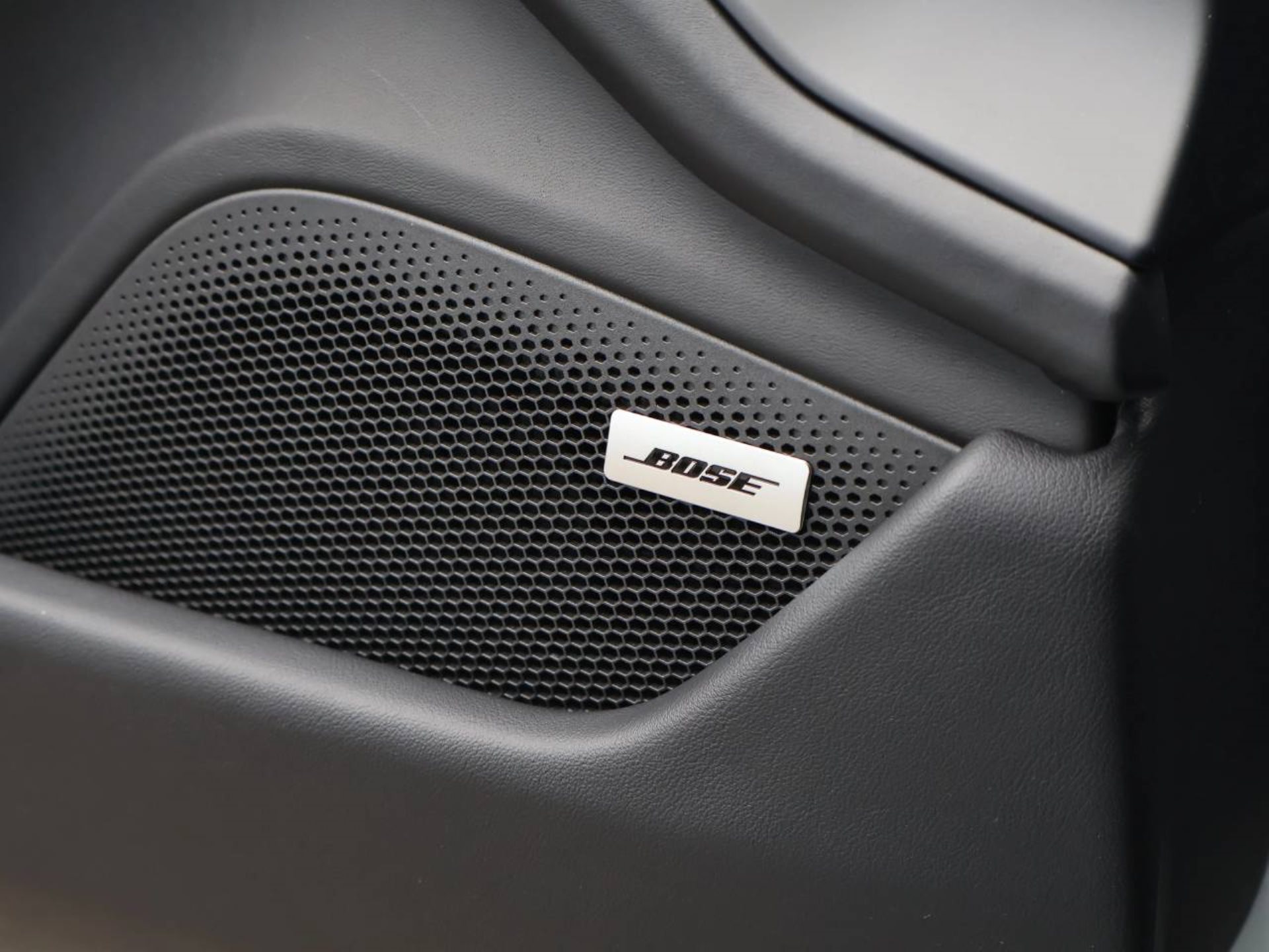 PORSCHE Taycan 4S Sport Turismo-image-27