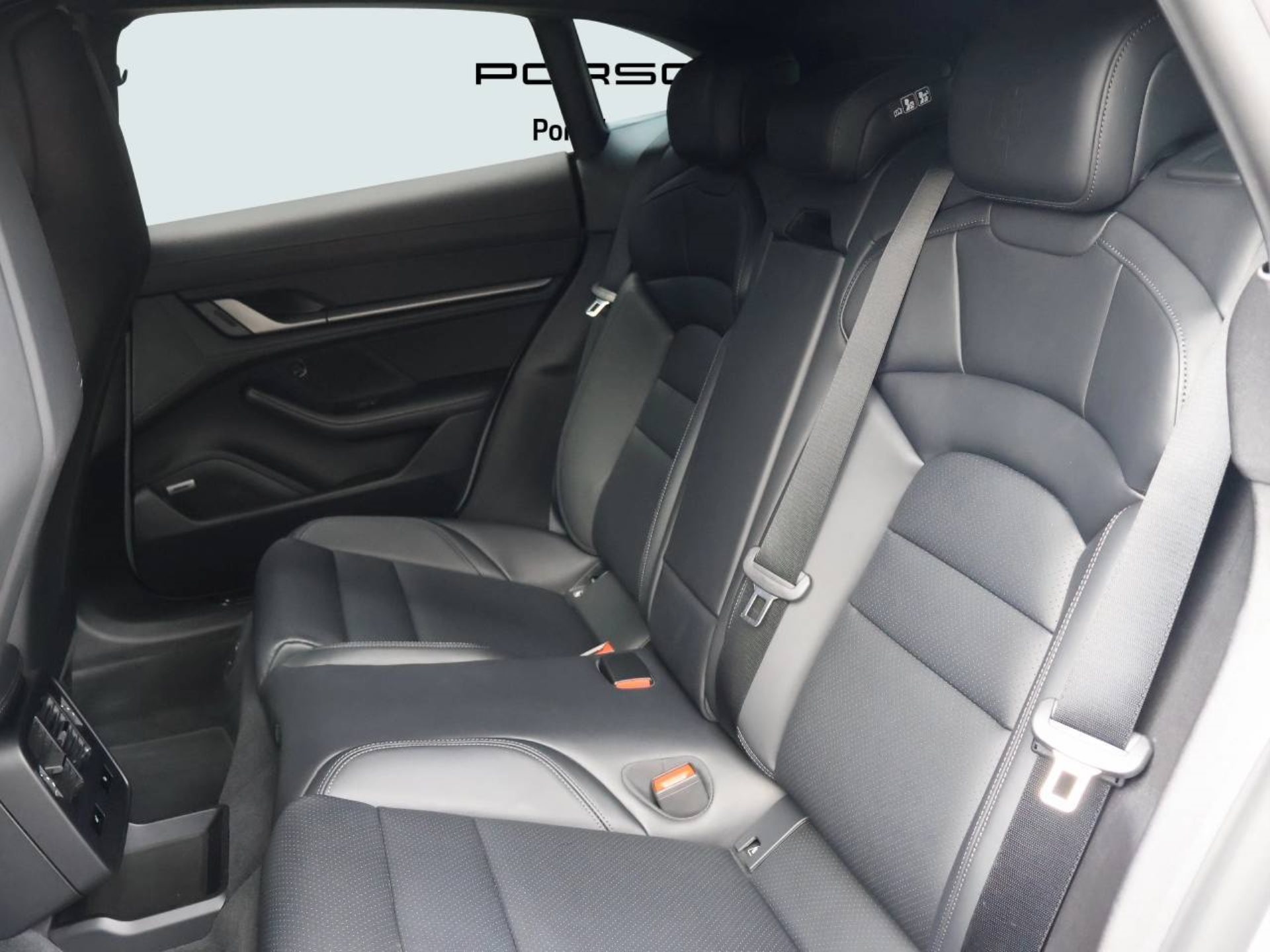 PORSCHE Taycan 4S Sport Turismo-image-13
