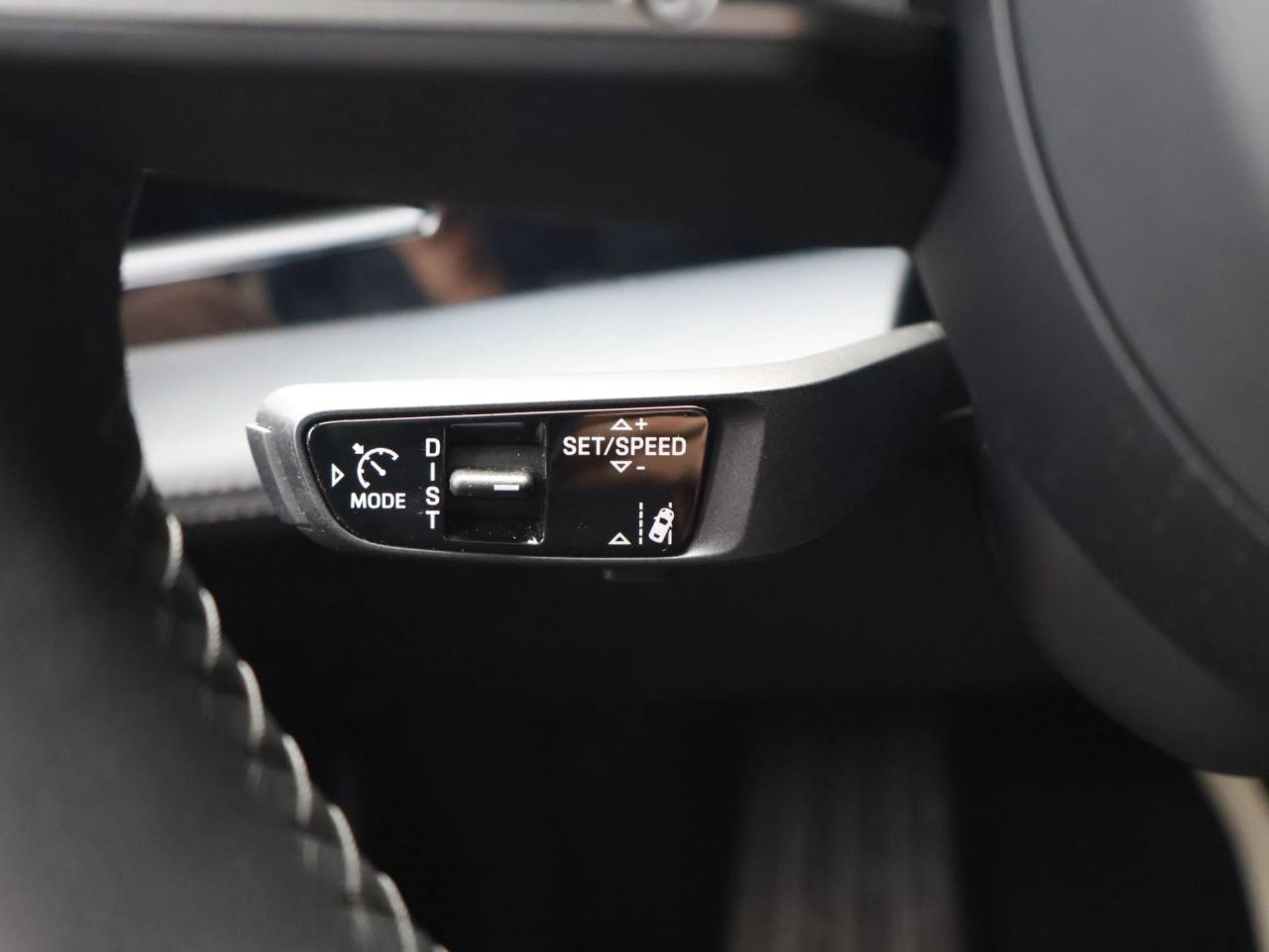 PORSCHE Taycan 4S Sport Turismo-image-21