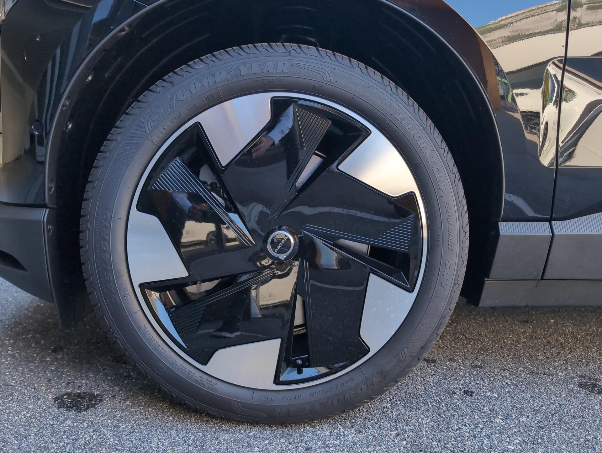 VOLVO EX30 P8 Ultra AWD-image-12