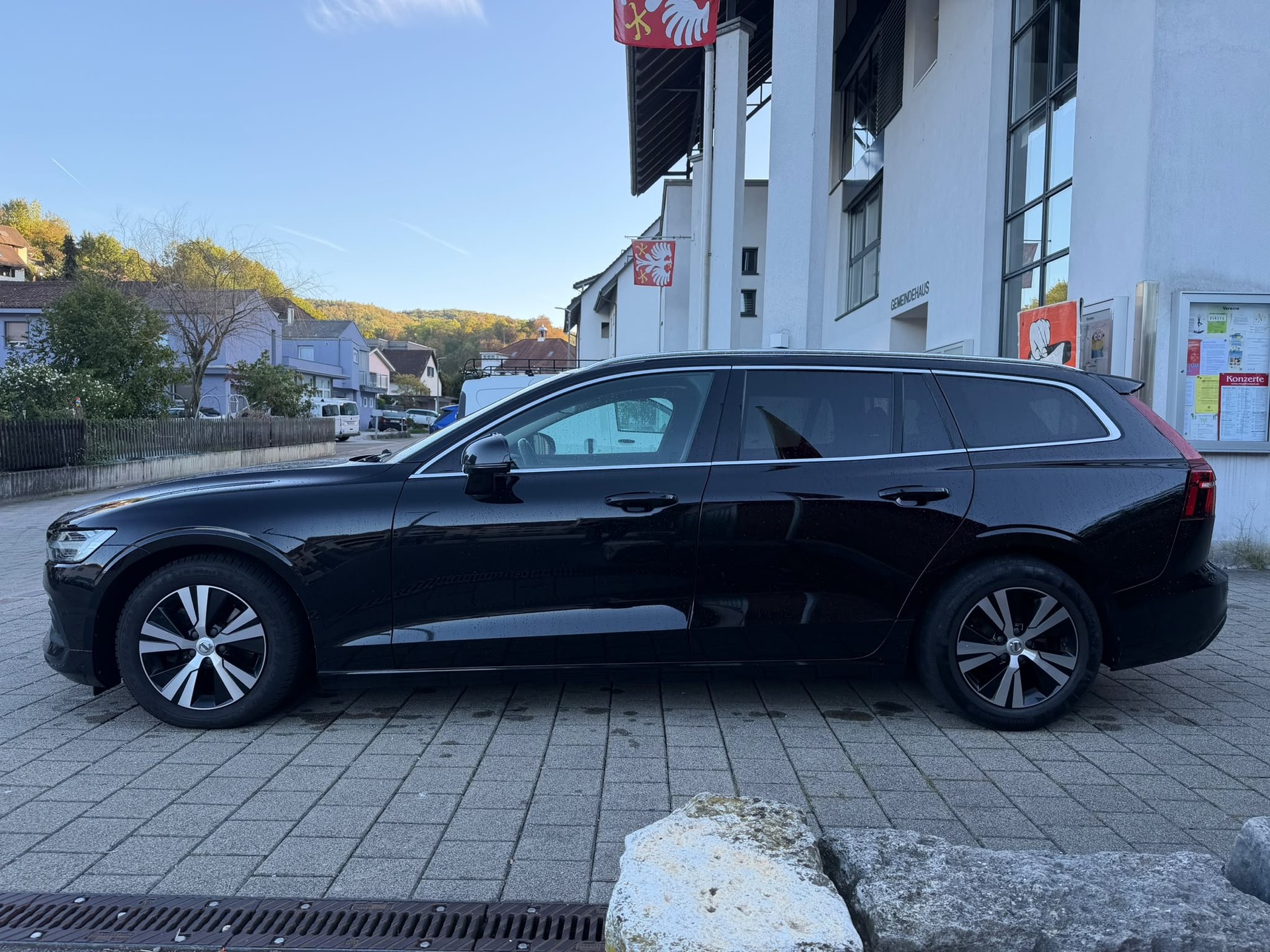 VOLVO V60 D3 Geartronic-image-3