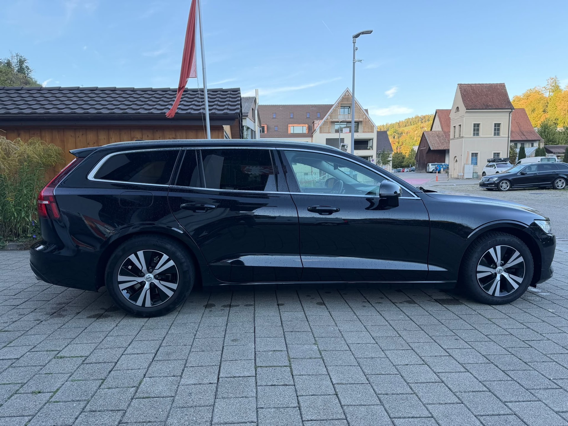 VOLVO V60 D3 Geartronic-image-4