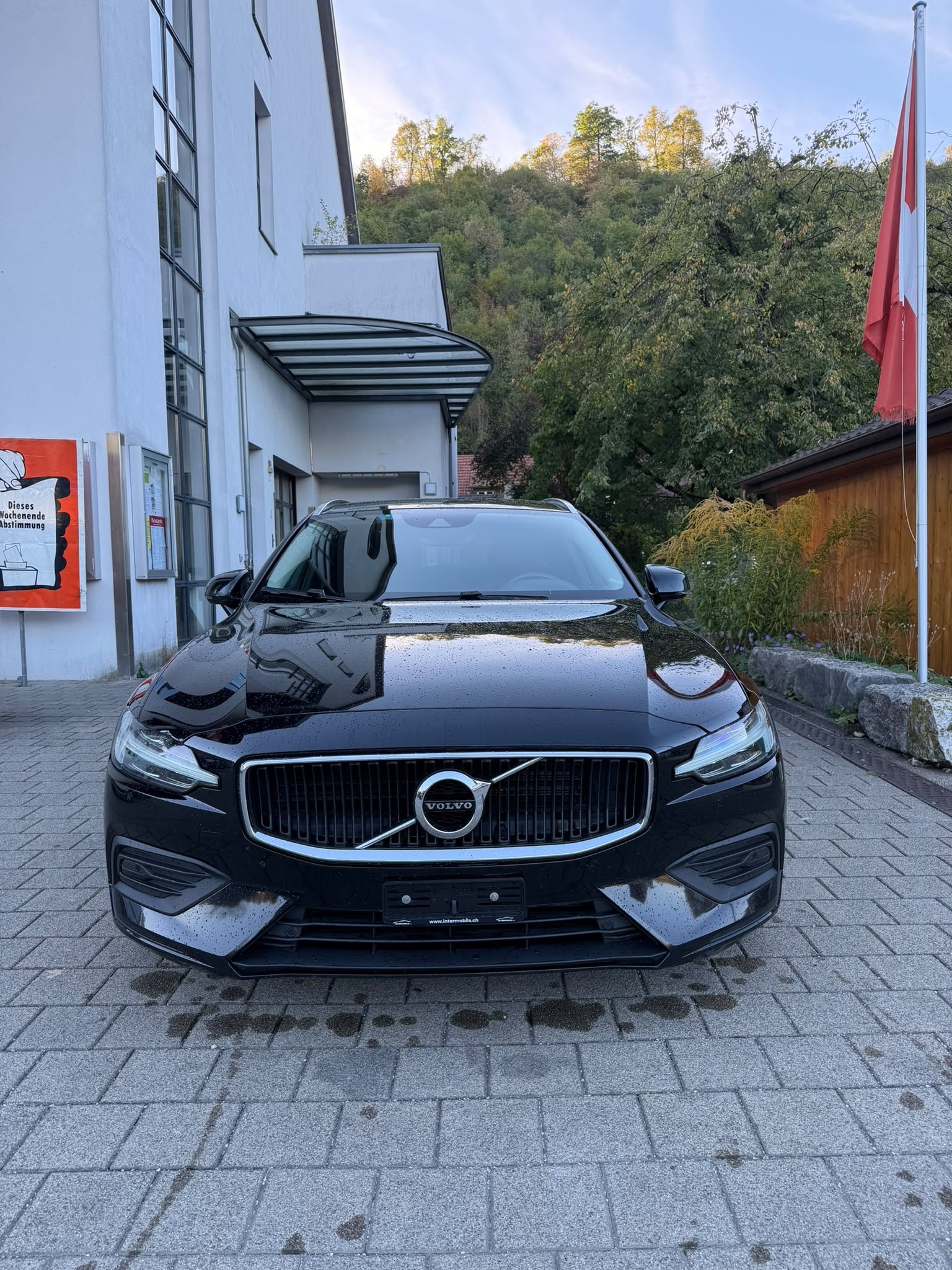 VOLVO V60 D3 Geartronic-image-1