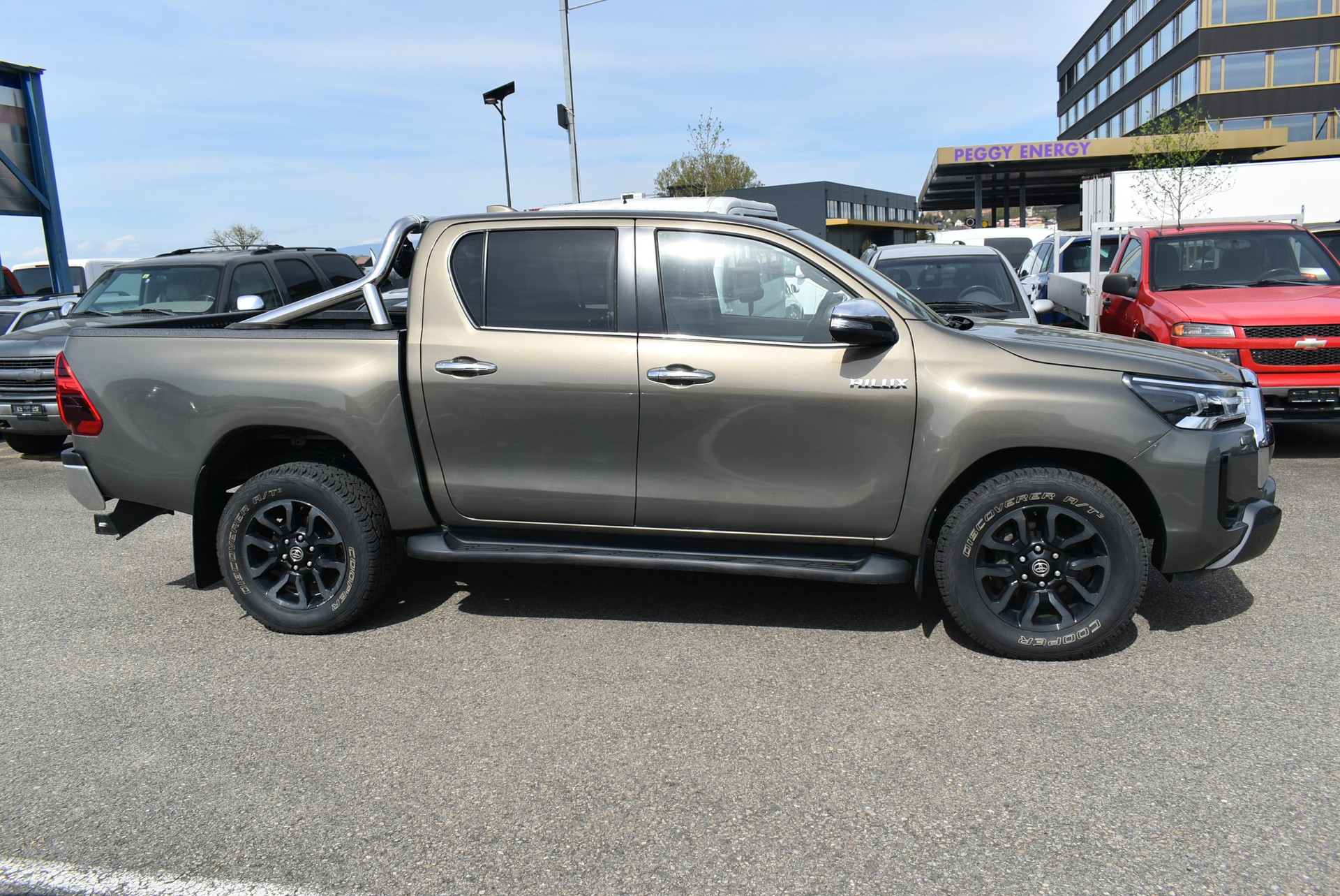 TOYOTA Hilux 2.8D-4D Premium Double Cab 4x4 A-image-8