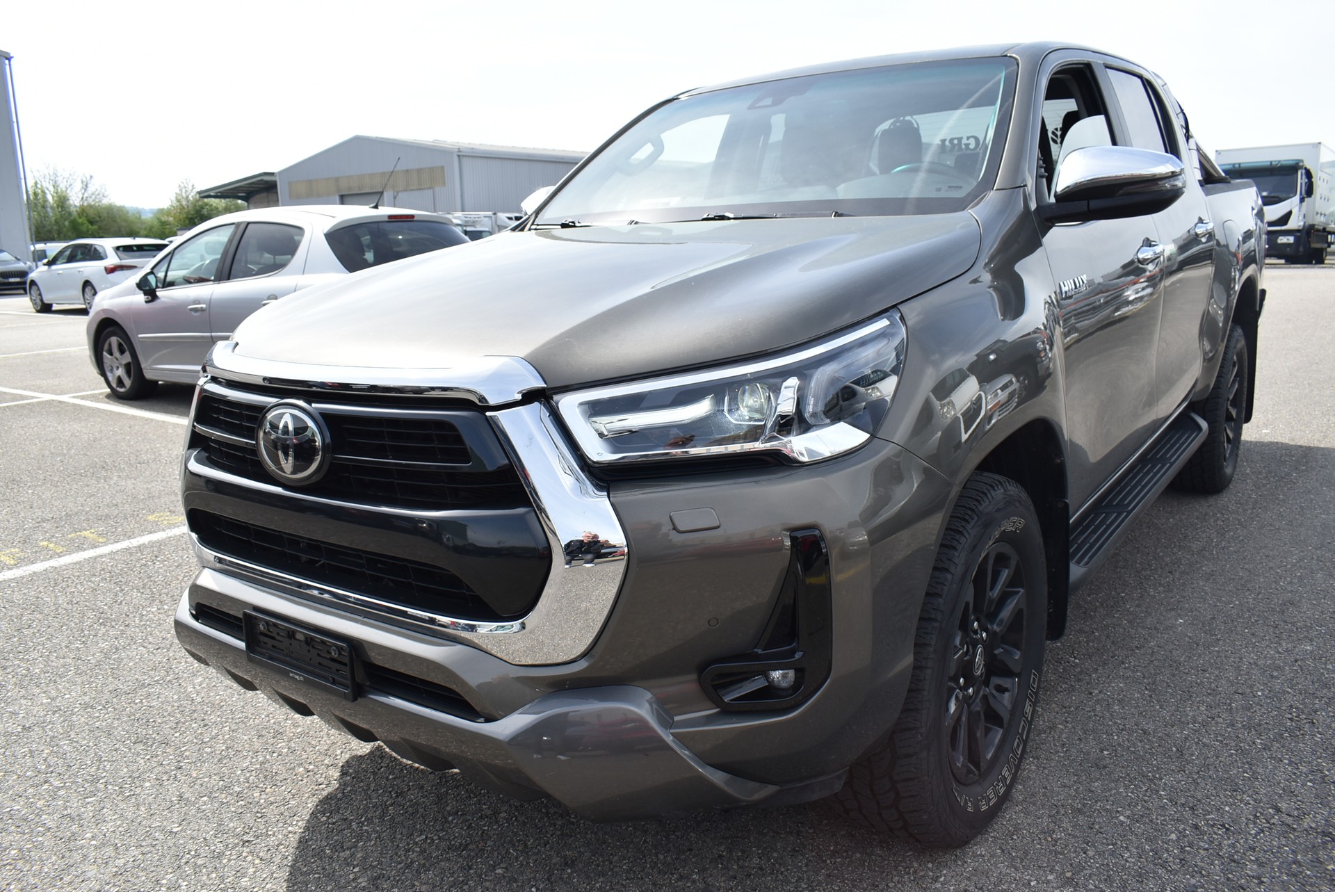 TOYOTA Hilux 2.8D-4D Premium Double Cab 4x4 A-image-1