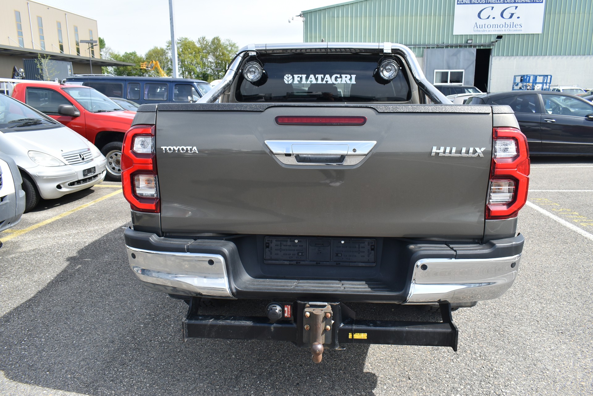 TOYOTA Hilux 2.8D-4D Premium Double Cab 4x4 A-image-10