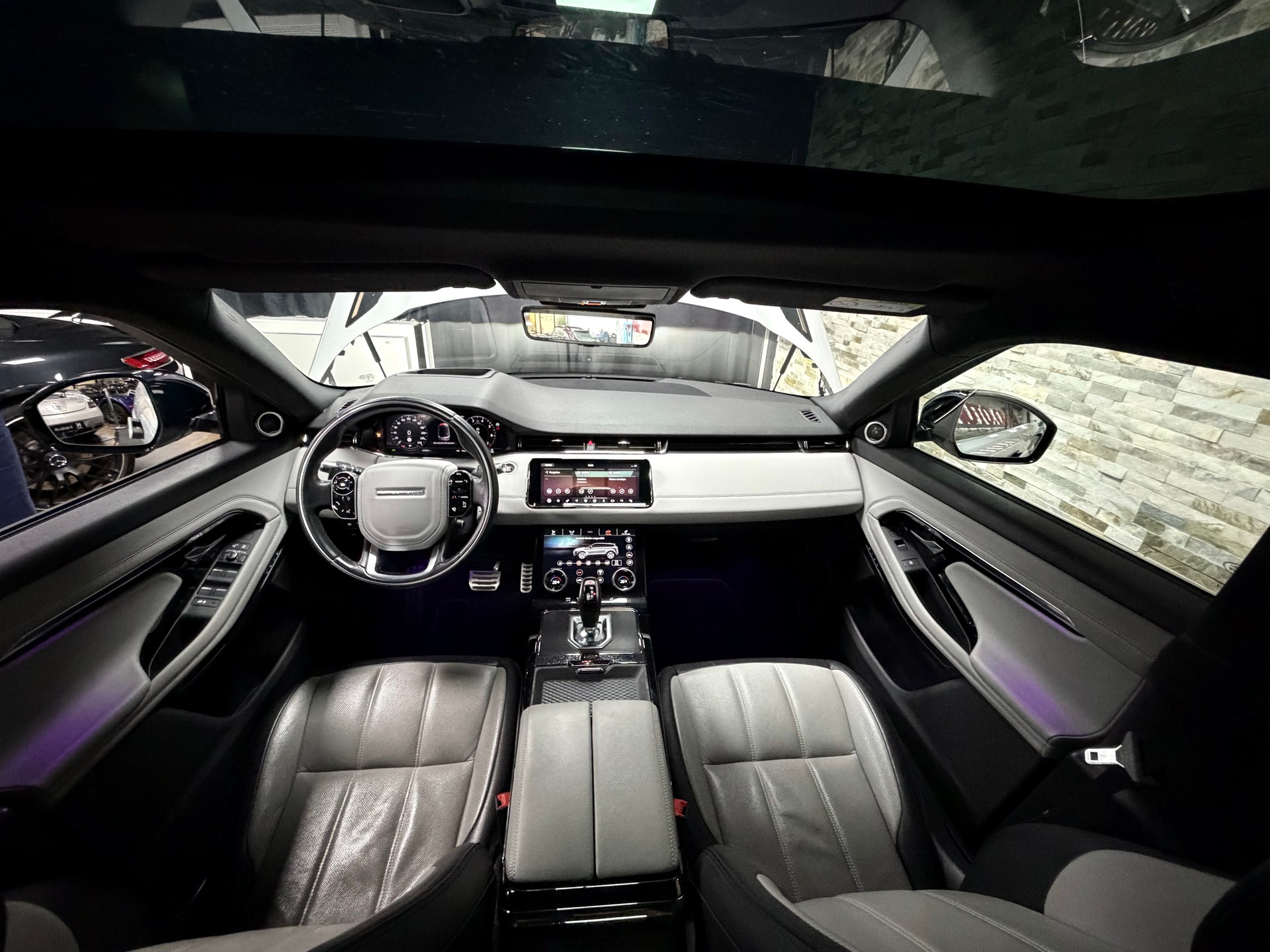 LAND ROVER Range Rover Evoque R-Dyn First Edi P 250 HSE AT9-image-27