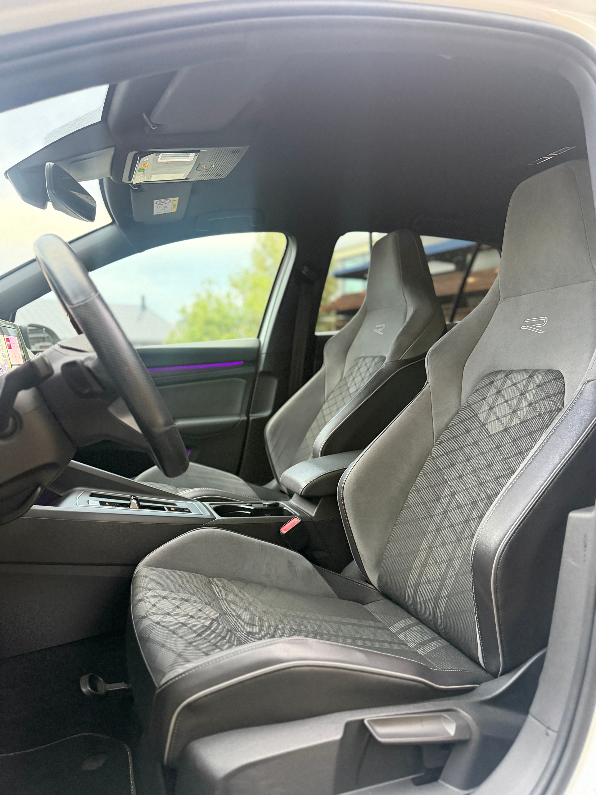 VW Golf 1.5 eTSI mHEV ACT R-Line DSG-image-7