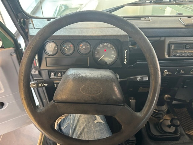 LAND ROVER Defender 90 CSW 2.5 Td5-image-9