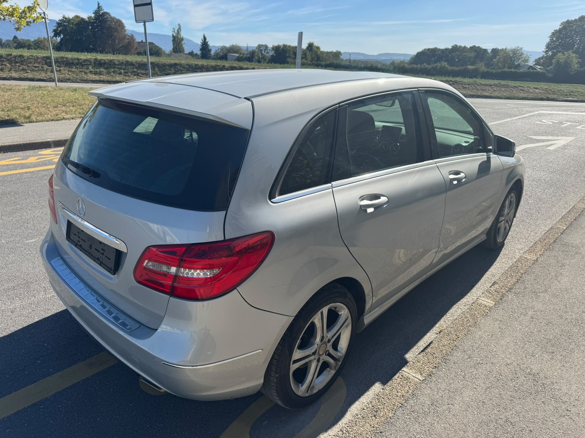 MERCEDES-BENZ B 200-image-7