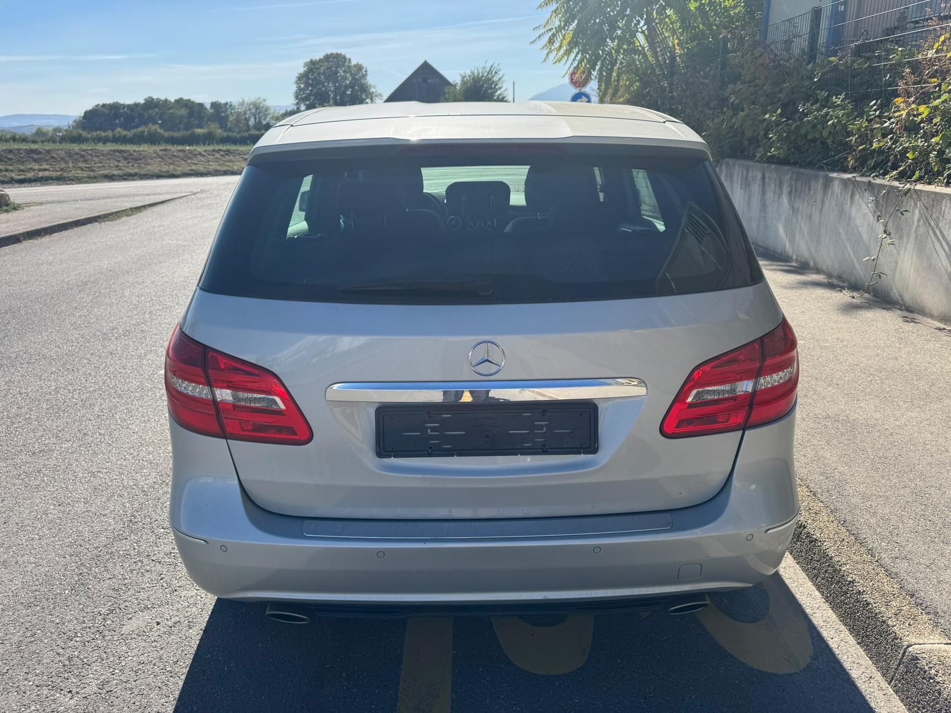 MERCEDES-BENZ B 200-image-6