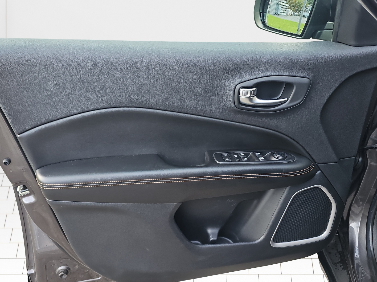 JEEP Compass 4x2 1.3 Turbo Limited DKG-image-11