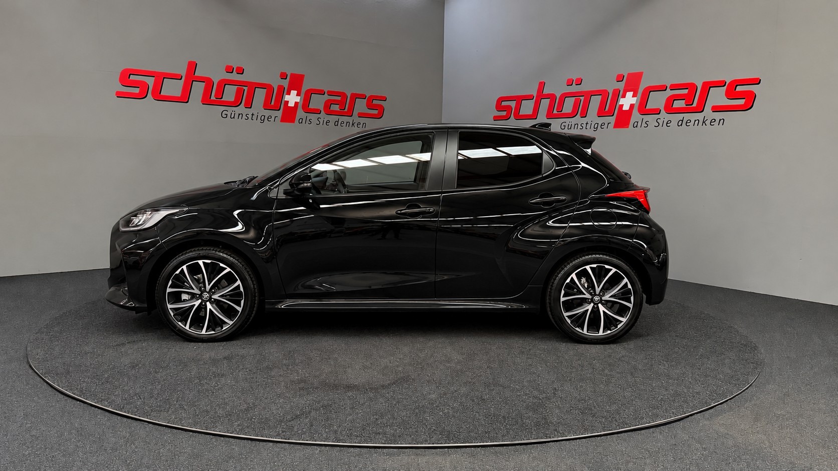 TOYOTA Yaris 1.5 Trend e-CVT-image-2