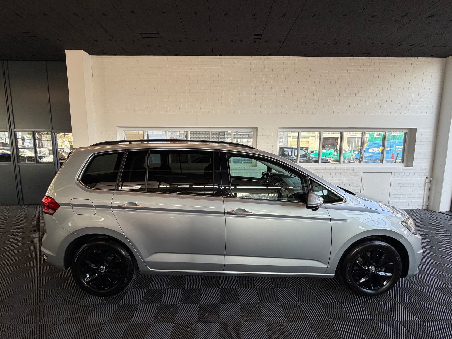 VW Touran 2.0 TDI BlueMotion TechnologyComfortline DSG-image-1