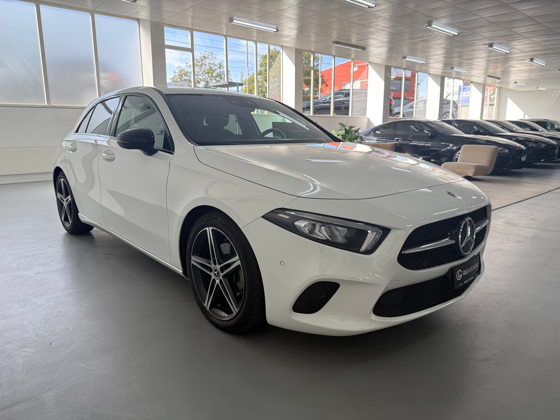 MERCEDES-BENZ A 180 Night Star 7G-DCT-image-2