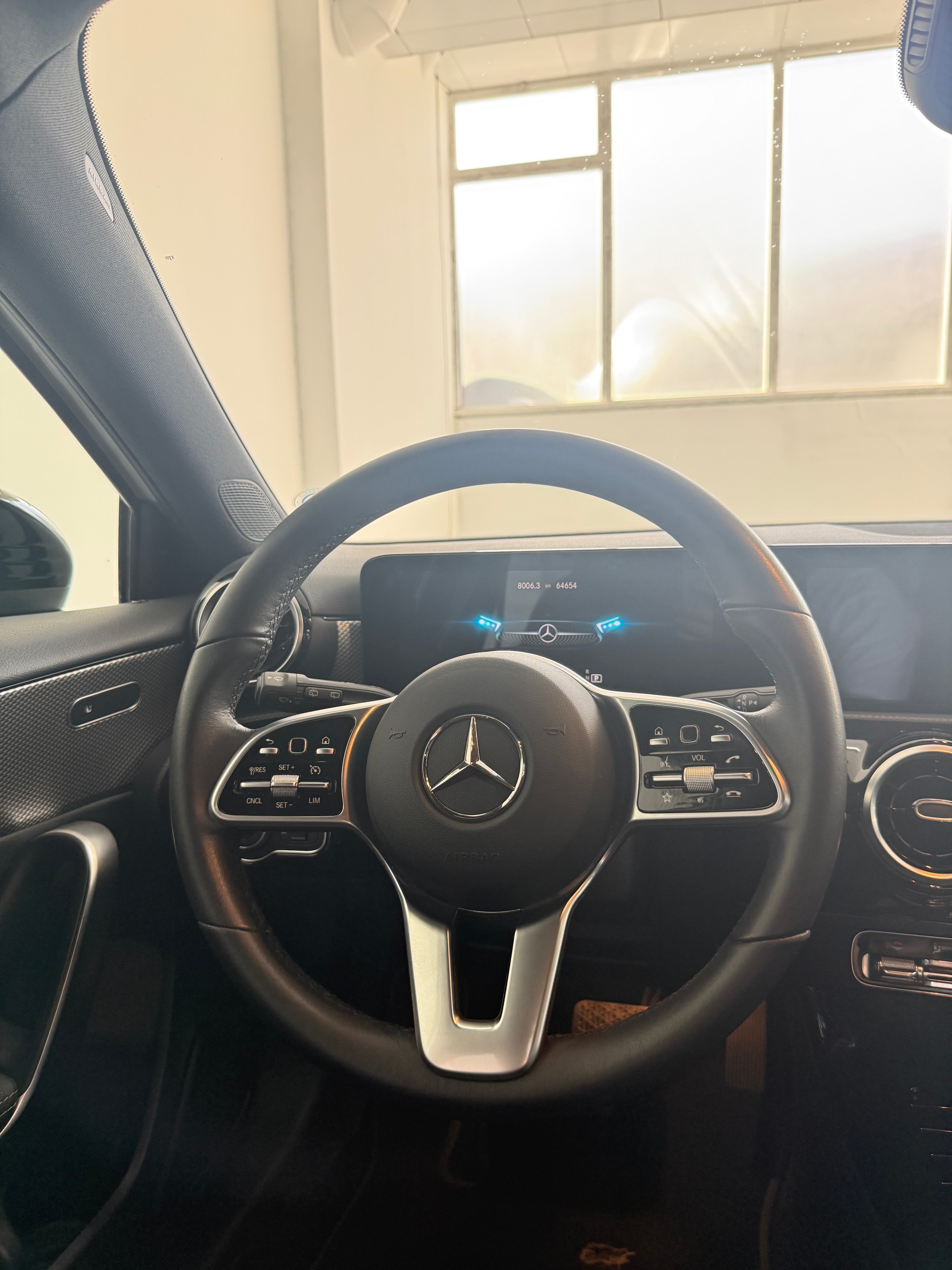 MERCEDES-BENZ A 180 Night Star 7G-DCT-image-9