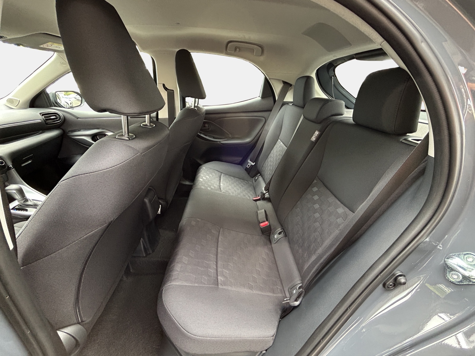 MAZDA 2 1.5/92 Hybrid Centre-Line-image-10