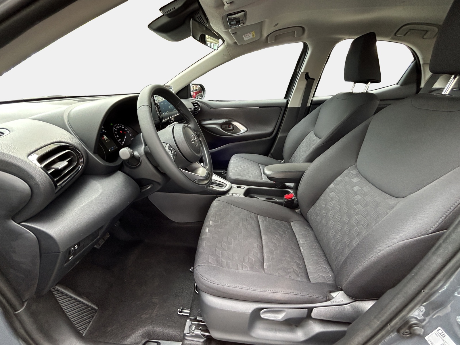MAZDA 2 1.5/92 Hybrid Centre-Line-image-9