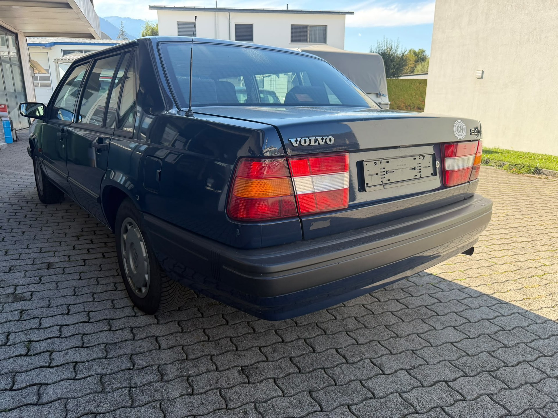 VOLVO 940 2.3 Polar S LPT-image-1