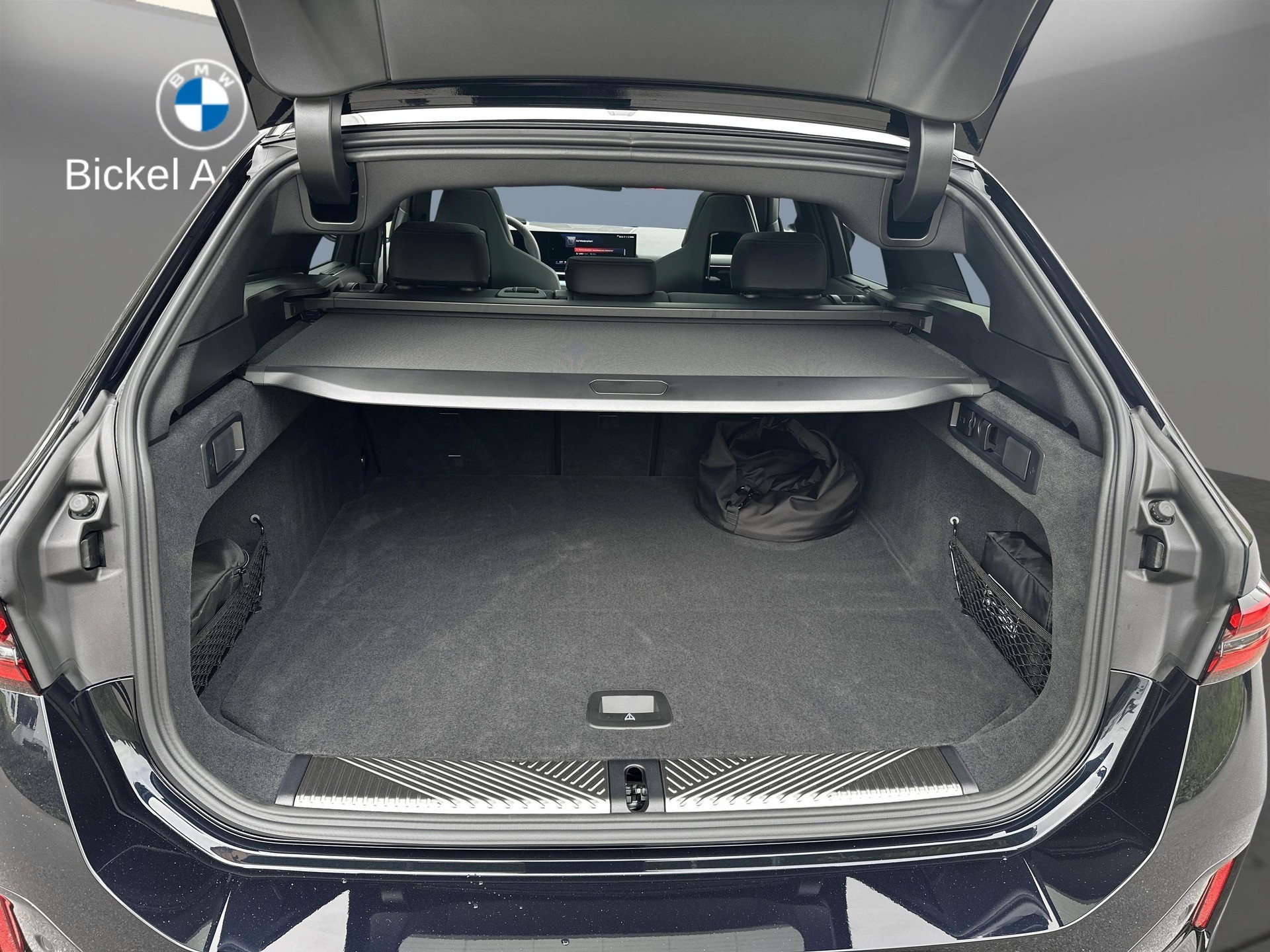 BMW i5 M60 Tour. M Sport Pro-image-7