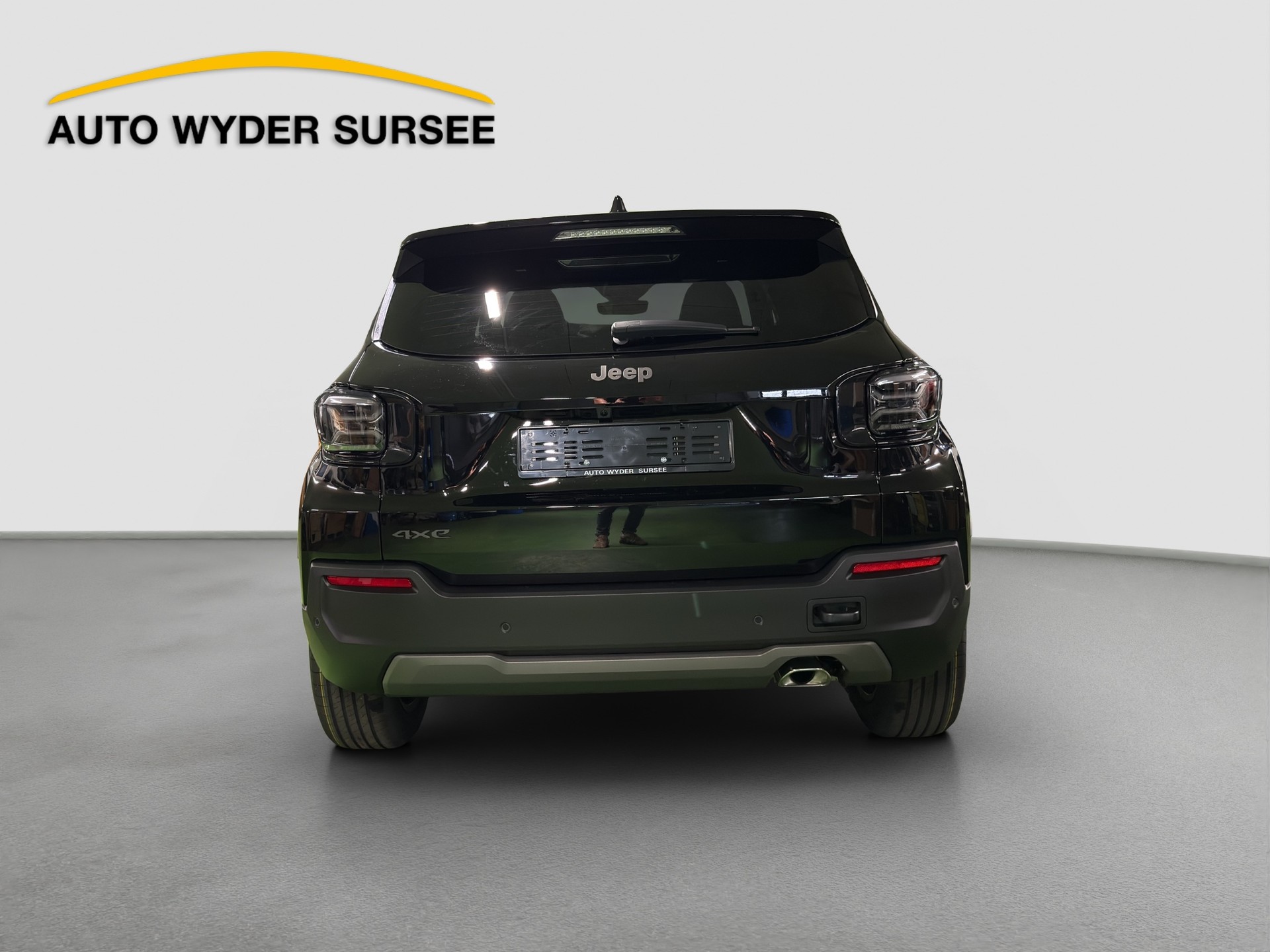 JEEP Avenger 1.2 MHEV 85th Anniversary 4xe-image-4