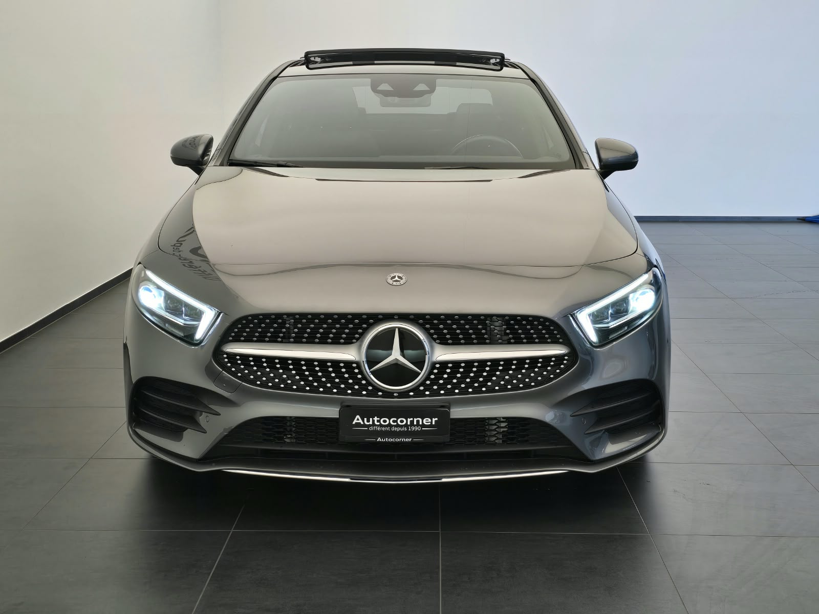 MERCEDES-BENZ A 250 4Matic AMG Line 4Matic 7G-DCT-showroom-element-3