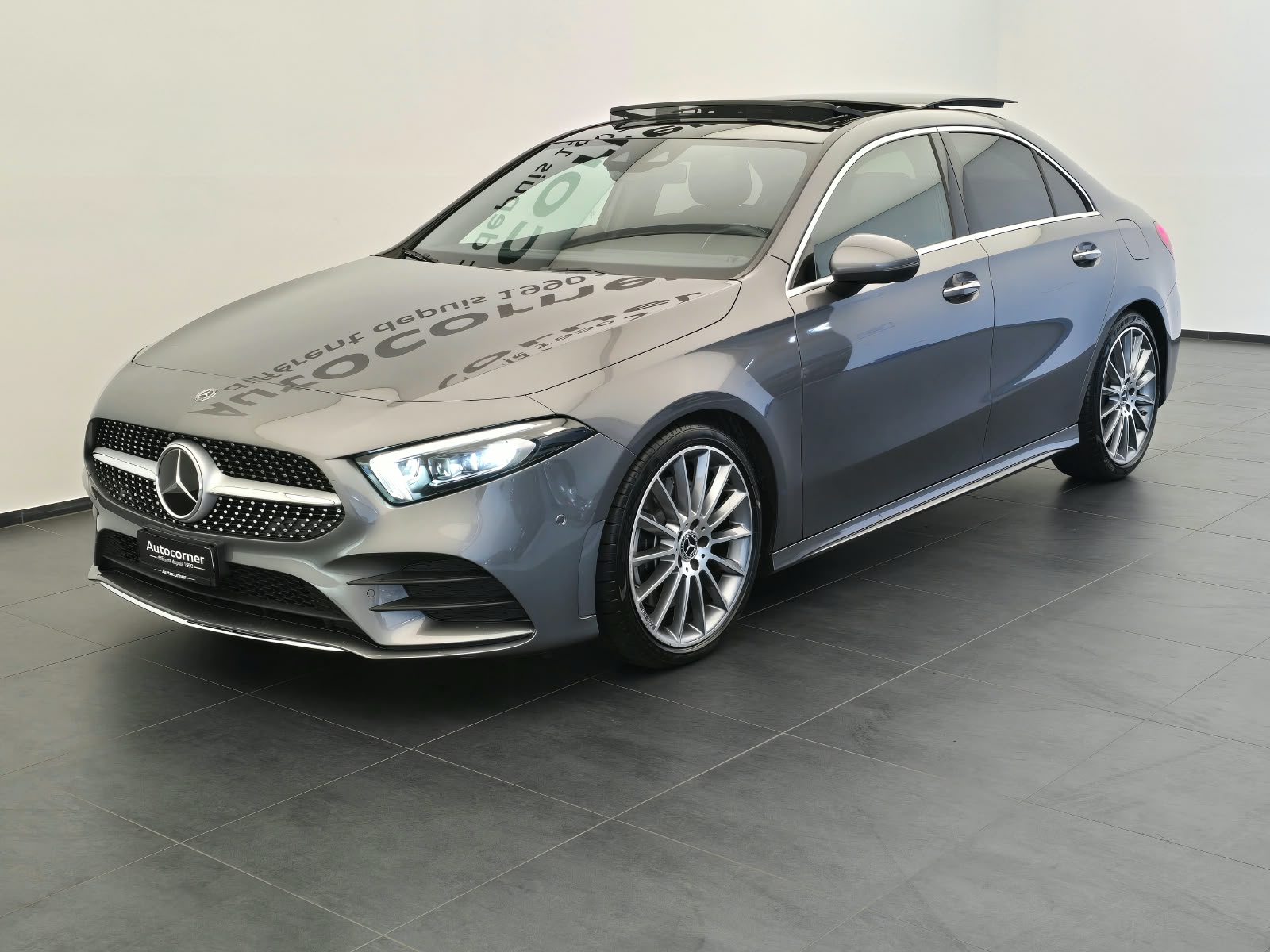 MERCEDES-BENZ A 250 4Matic AMG Line 4Matic 7G-DCT-showroom-element-2