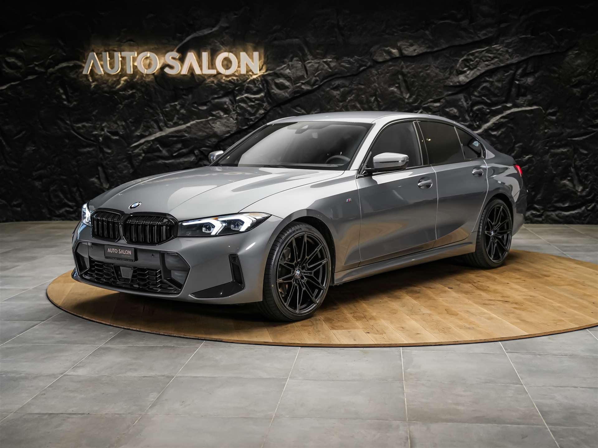 BMW 320i xDrive Steptronic M Sport Pro *Facelift*Werksgarantie*20" Felgen*Abstandsregler*-image-1