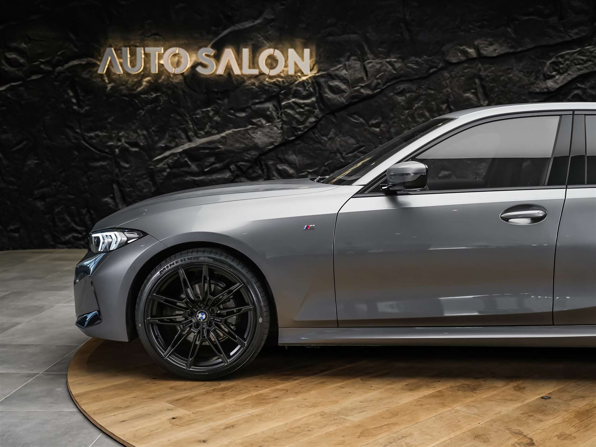 BMW 320i xDrive Steptronic M Sport Pro *Facelift*Werksgarantie*20" Felgen*Abstandsregler*-image-16