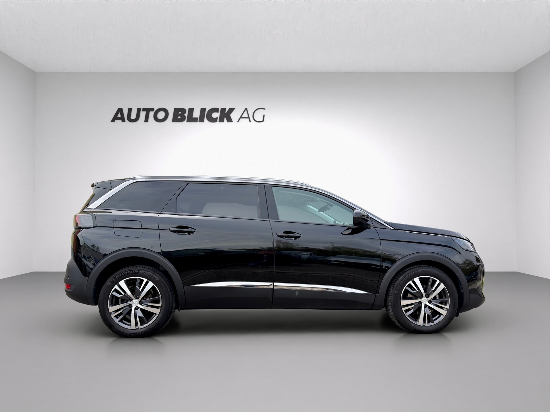 PEUGEOT 5008 1.2 Pure Tech Allure Pack EAT8-image-3