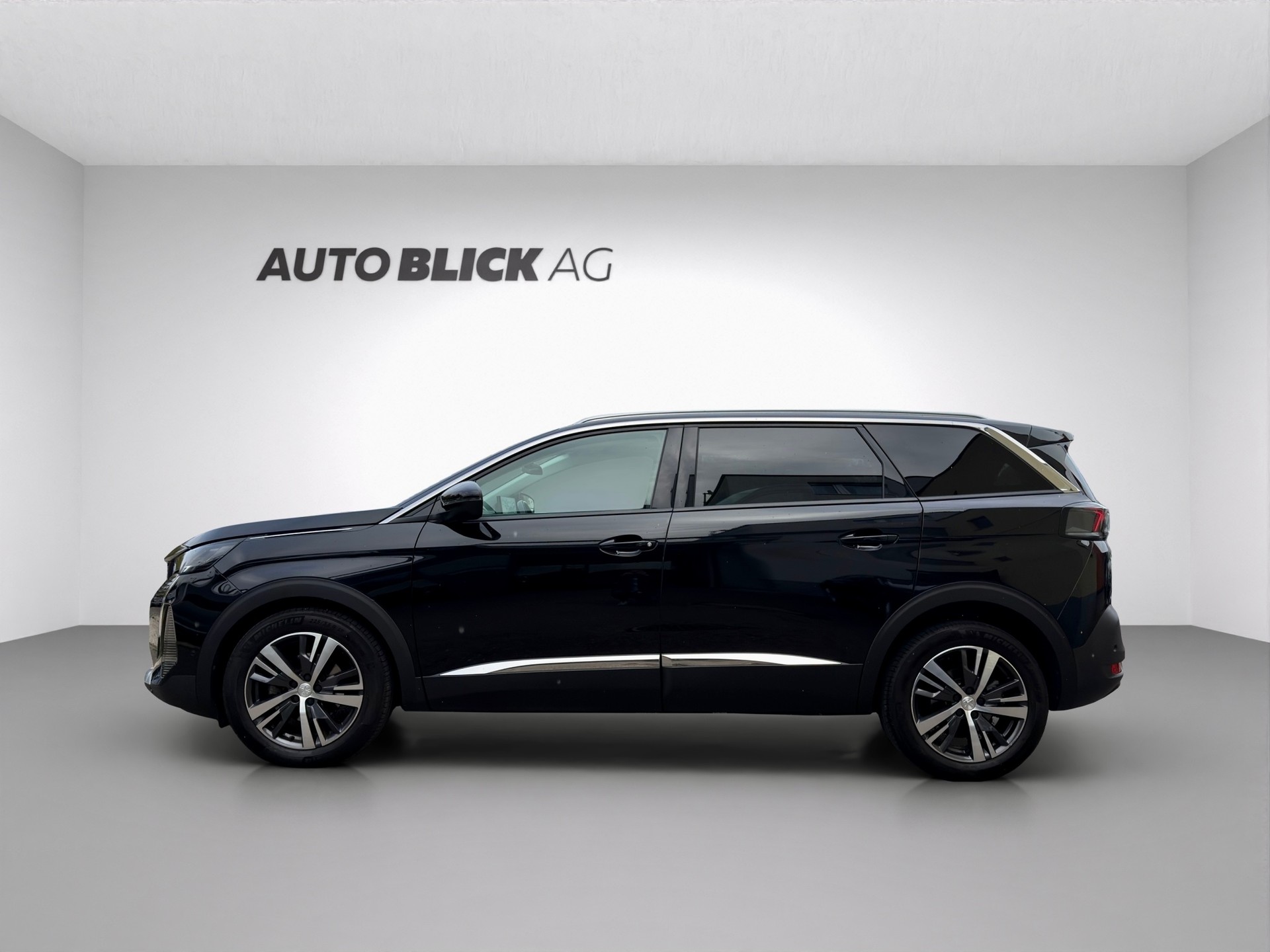 PEUGEOT 5008 1.2 Pure Tech Allure Pack EAT8-image-4