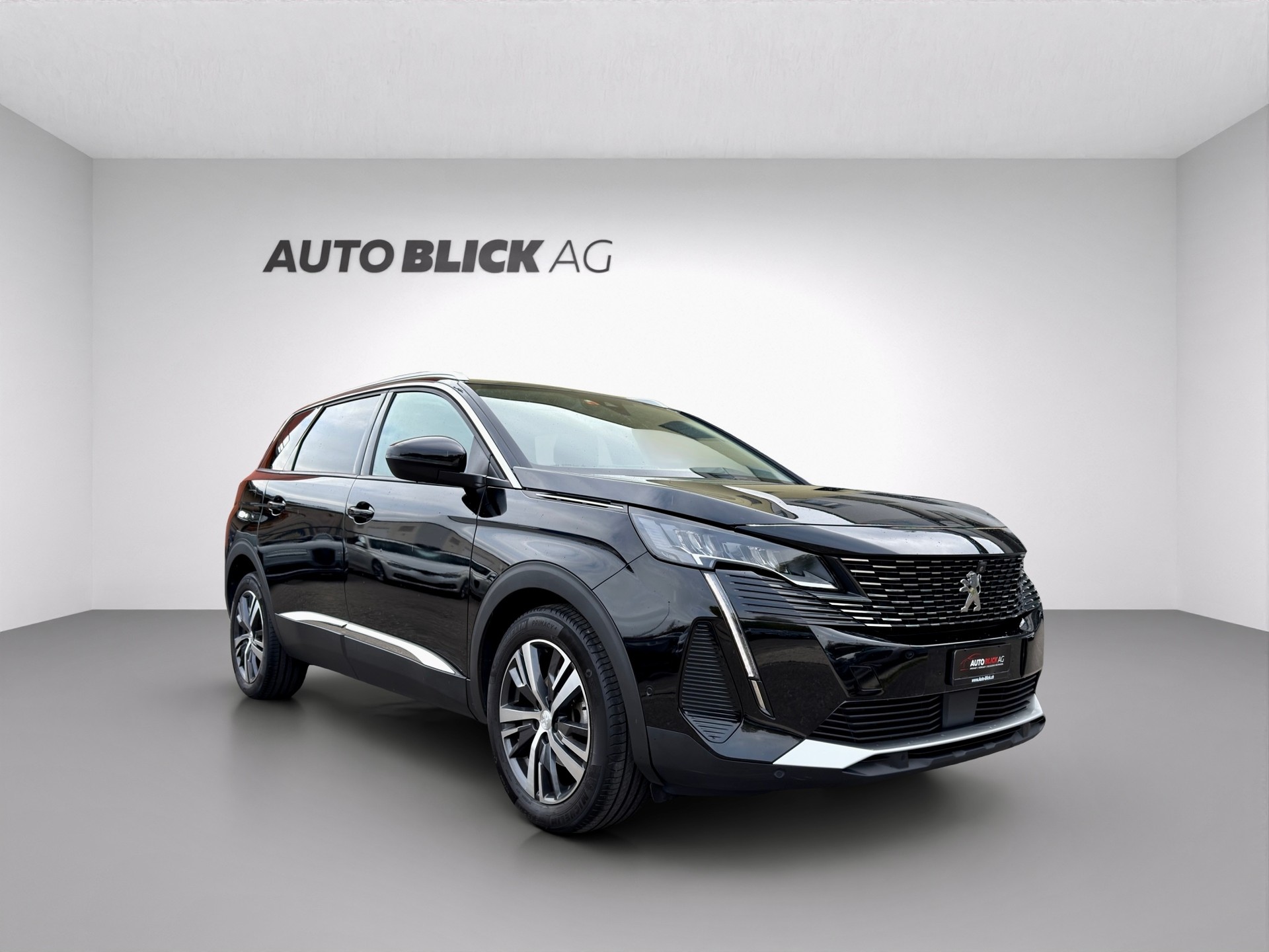 PEUGEOT 5008 1.2 Pure Tech Allure Pack EAT8-image-1