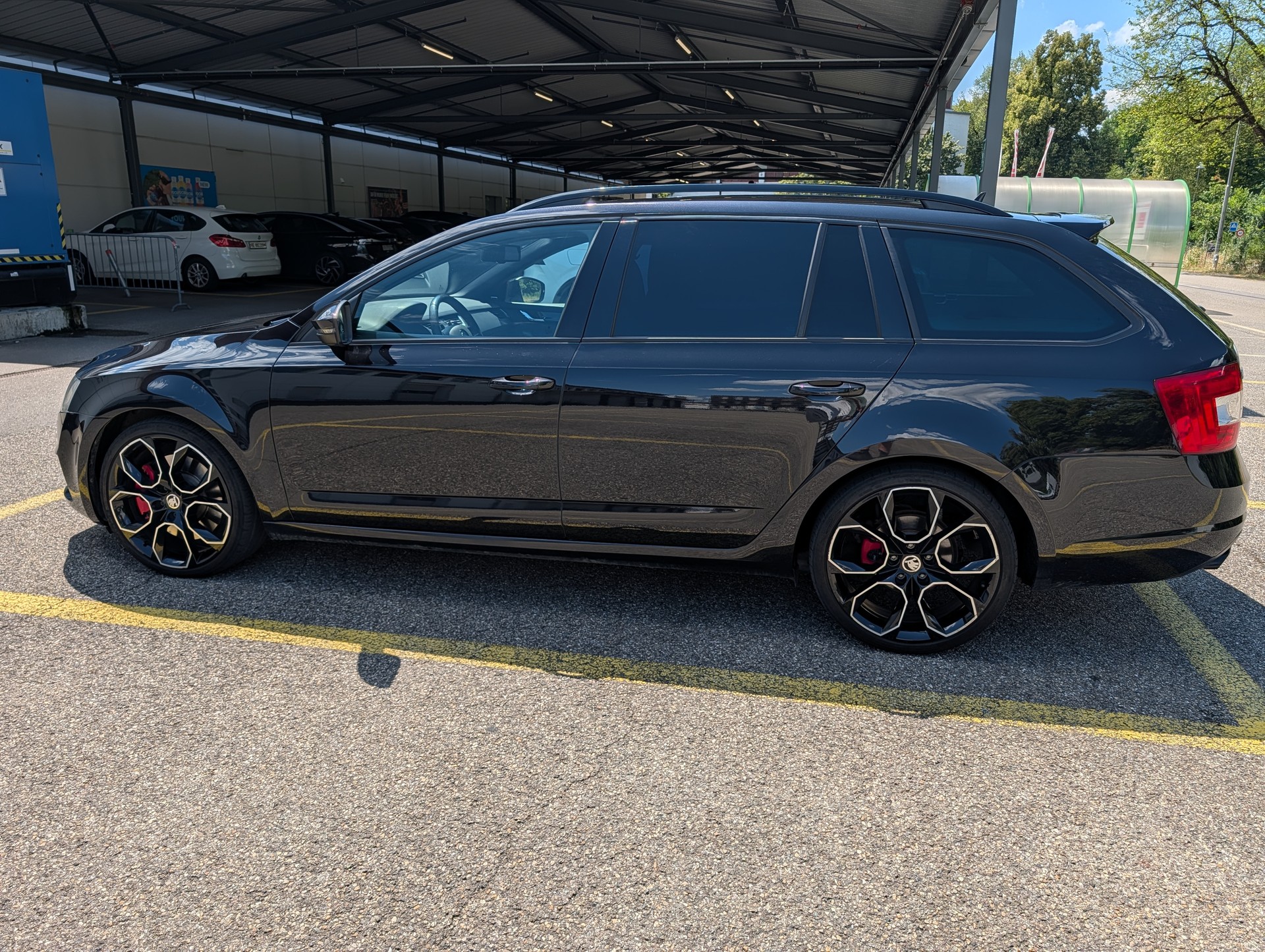 SKODA 2.0 TSI RS230 DSG-image-2