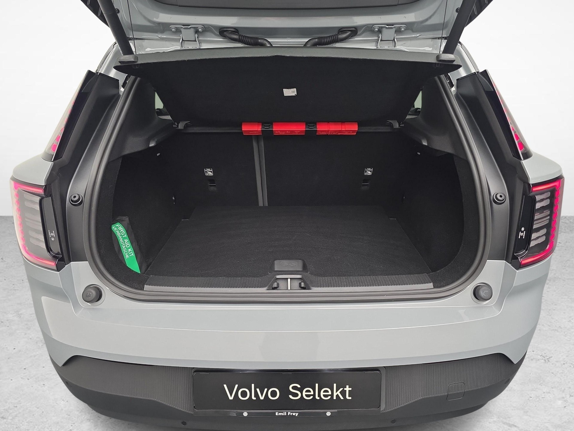 VOLVO EX30 E60 Twin Ultra Performance AWD-image-11