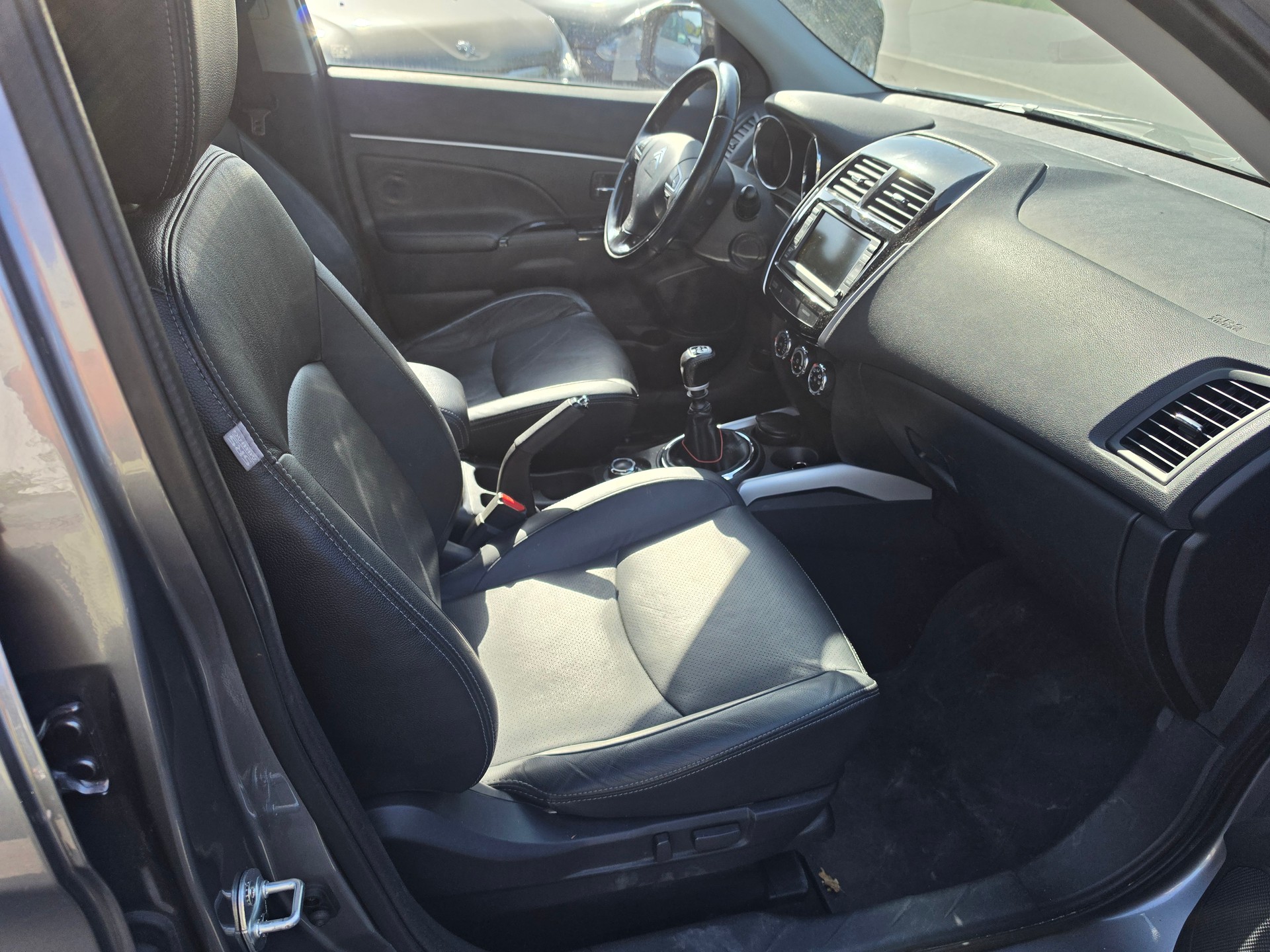 CITROEN C4 Aircross 1.8 HDi Séduction 4WD-image-11