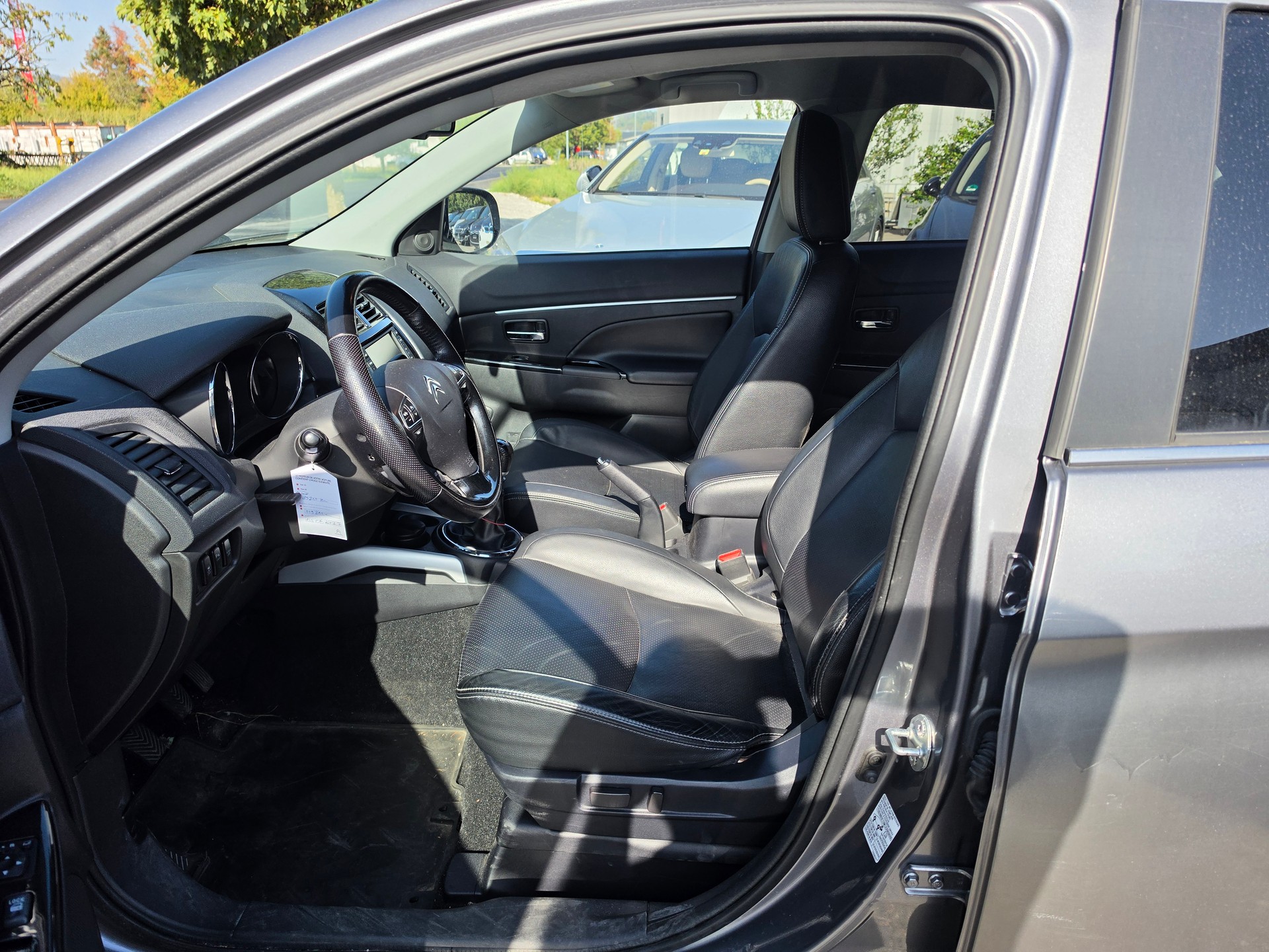 CITROEN C4 Aircross 1.8 HDi Séduction 4WD-image-9