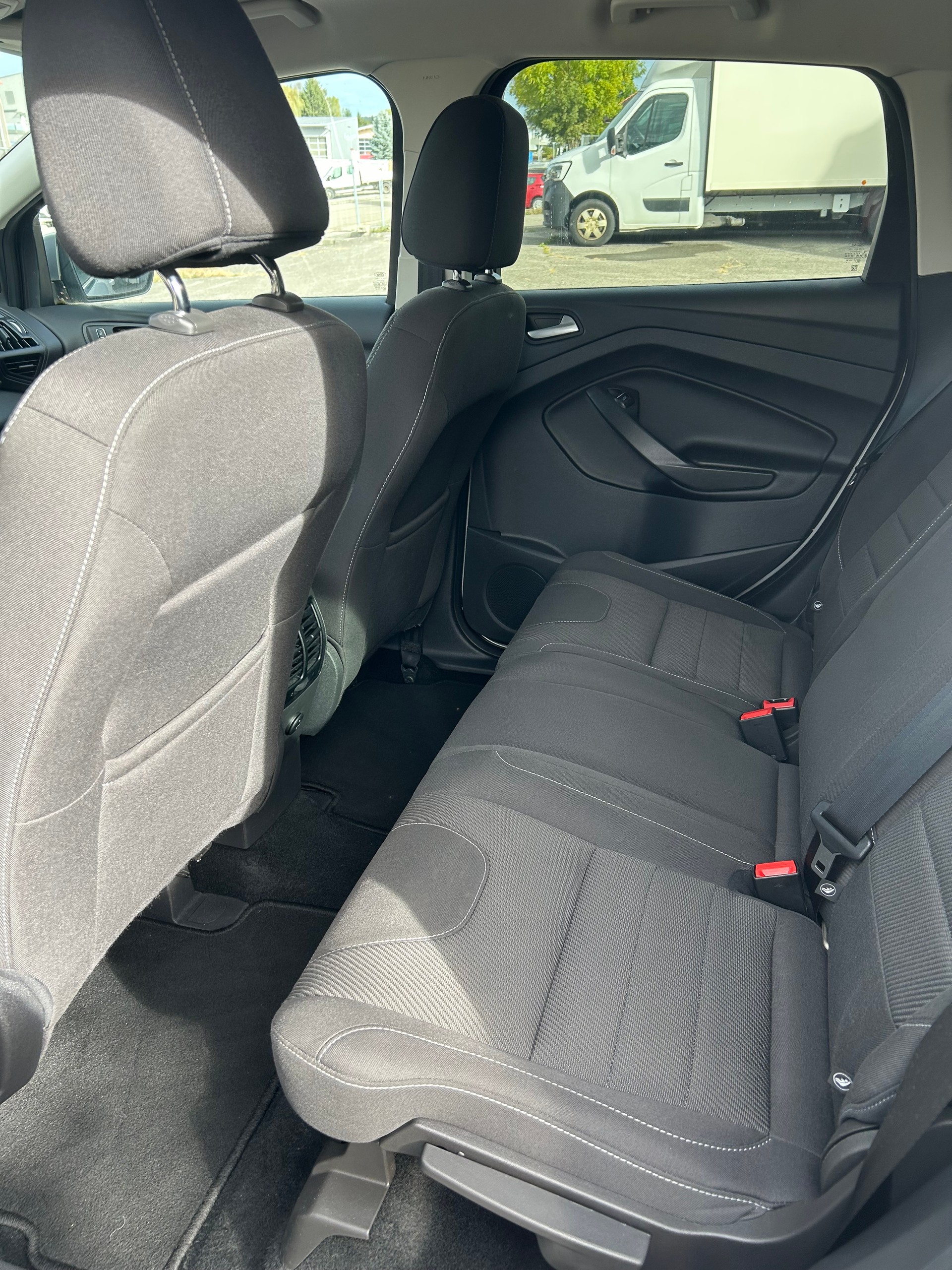 FORD Kuga 1.5 SCTi Carving 4WD Automatic-image-8