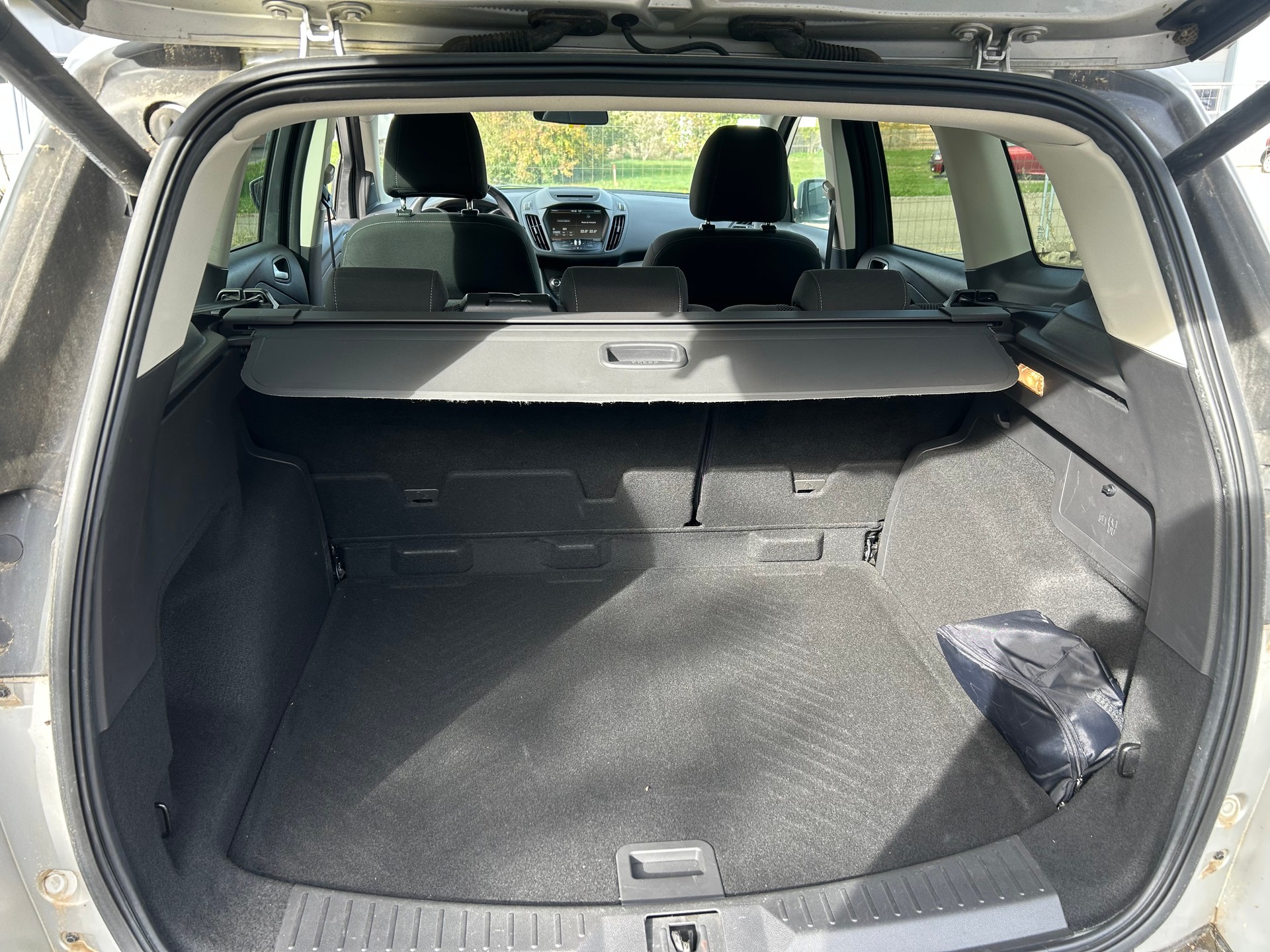 FORD Kuga 1.5 SCTi Carving 4WD Automatic-image-9