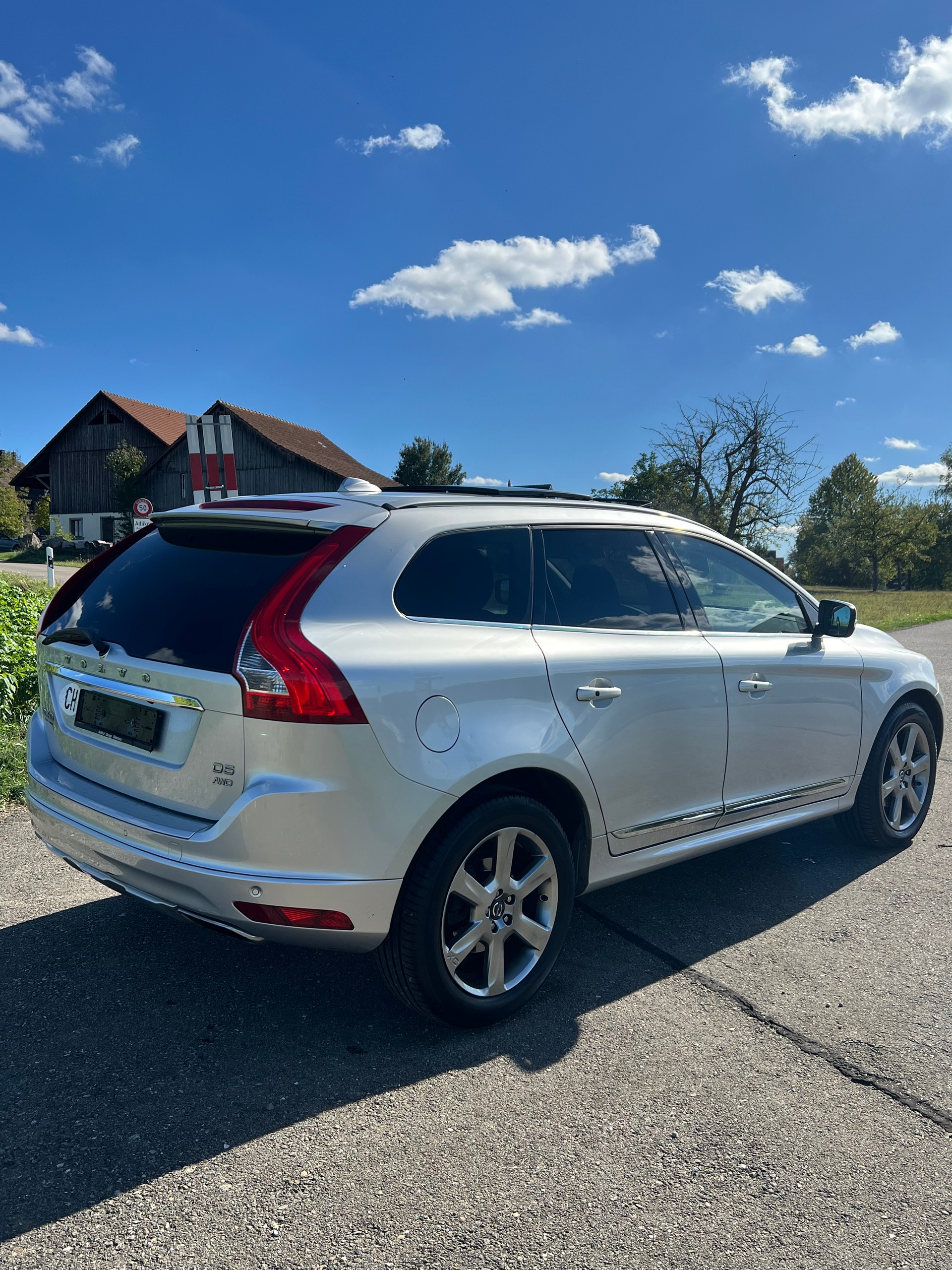 VOLVO D5-image-4
