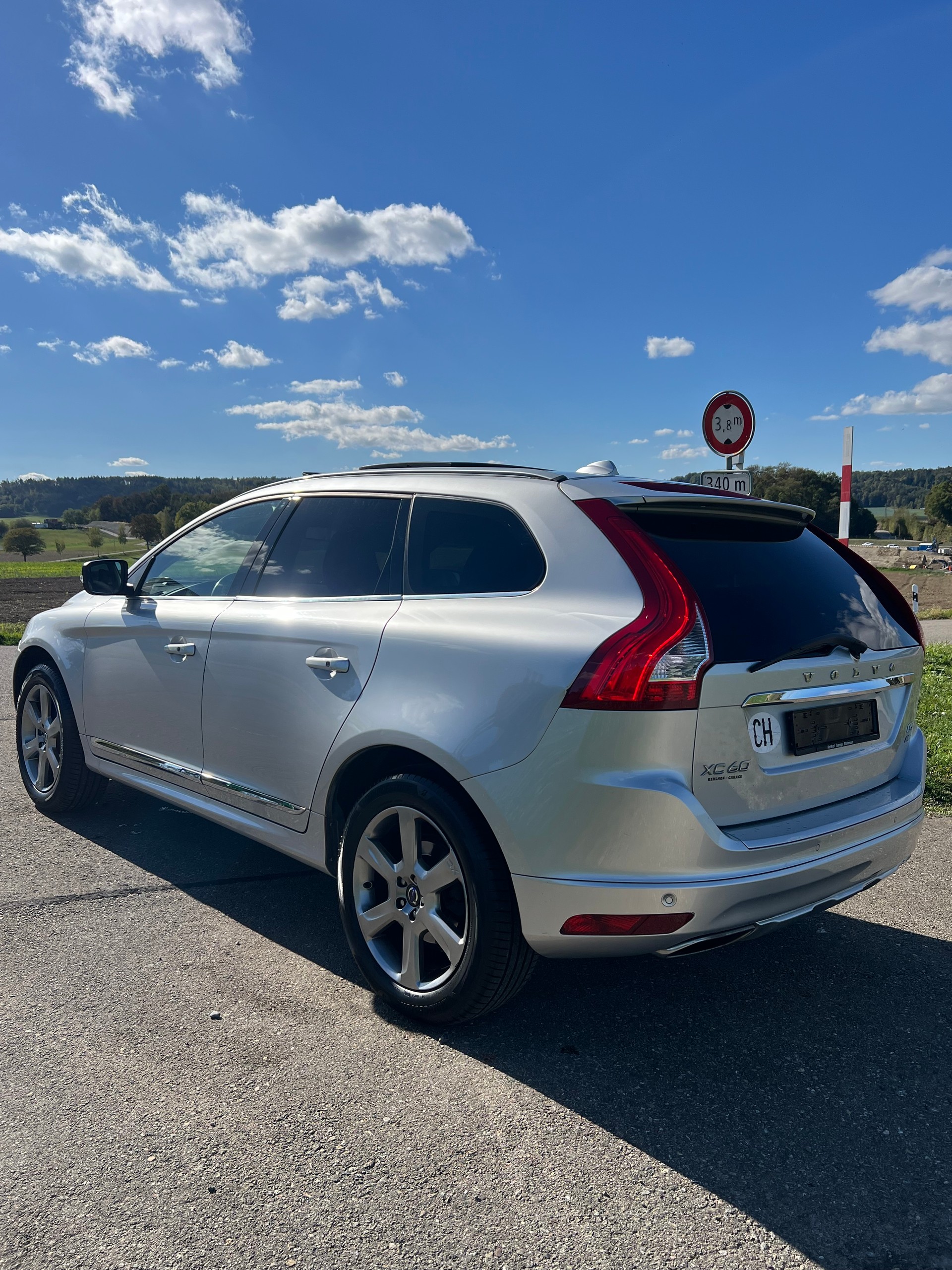 VOLVO D5-image-7