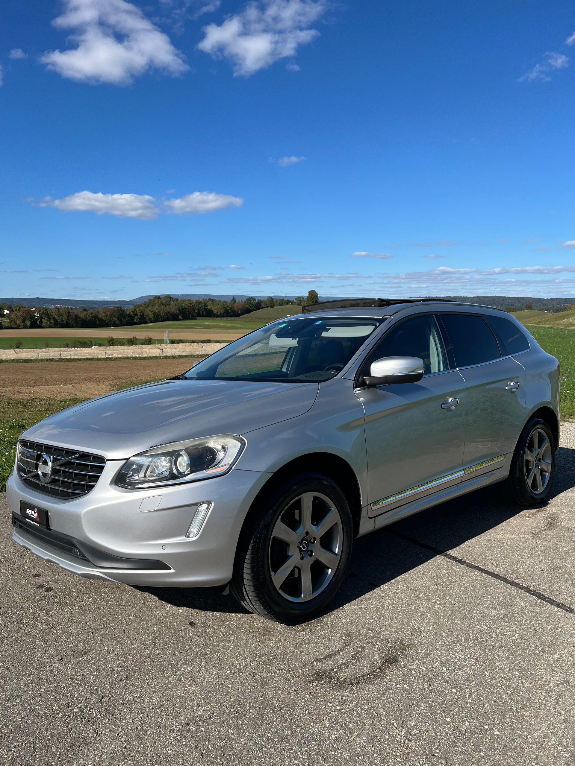 VOLVO D5-image-10