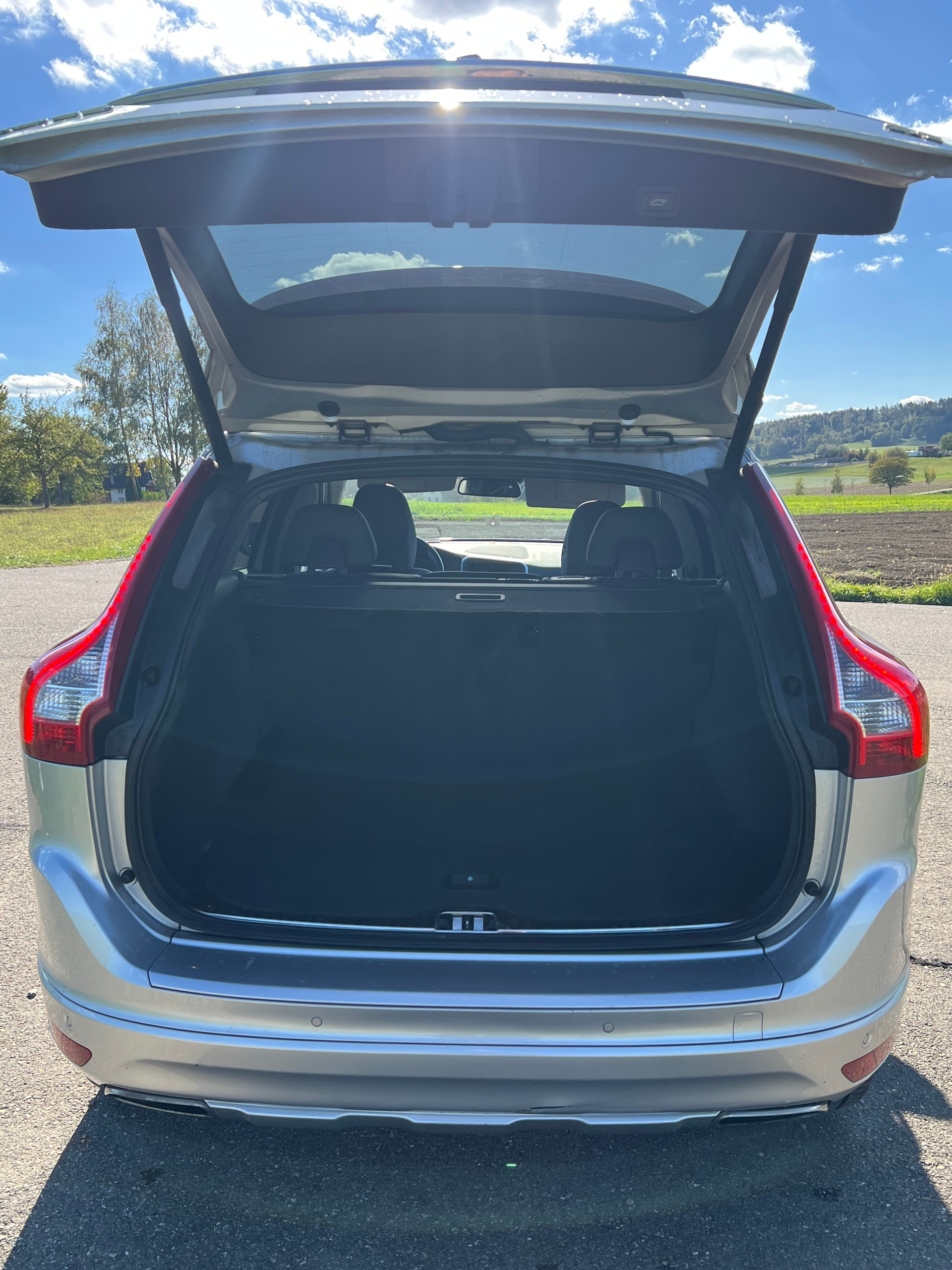 VOLVO D5-image-6