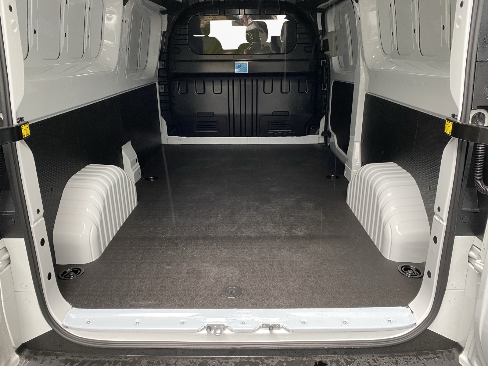 MAXUS Deliver 7 Kaw. L2H1 2.0 TD Base-image-15