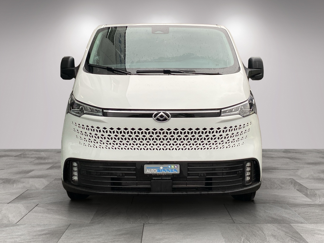 MAXUS Deliver 7 Kaw. L2H1 2.0 TD Base-image-1