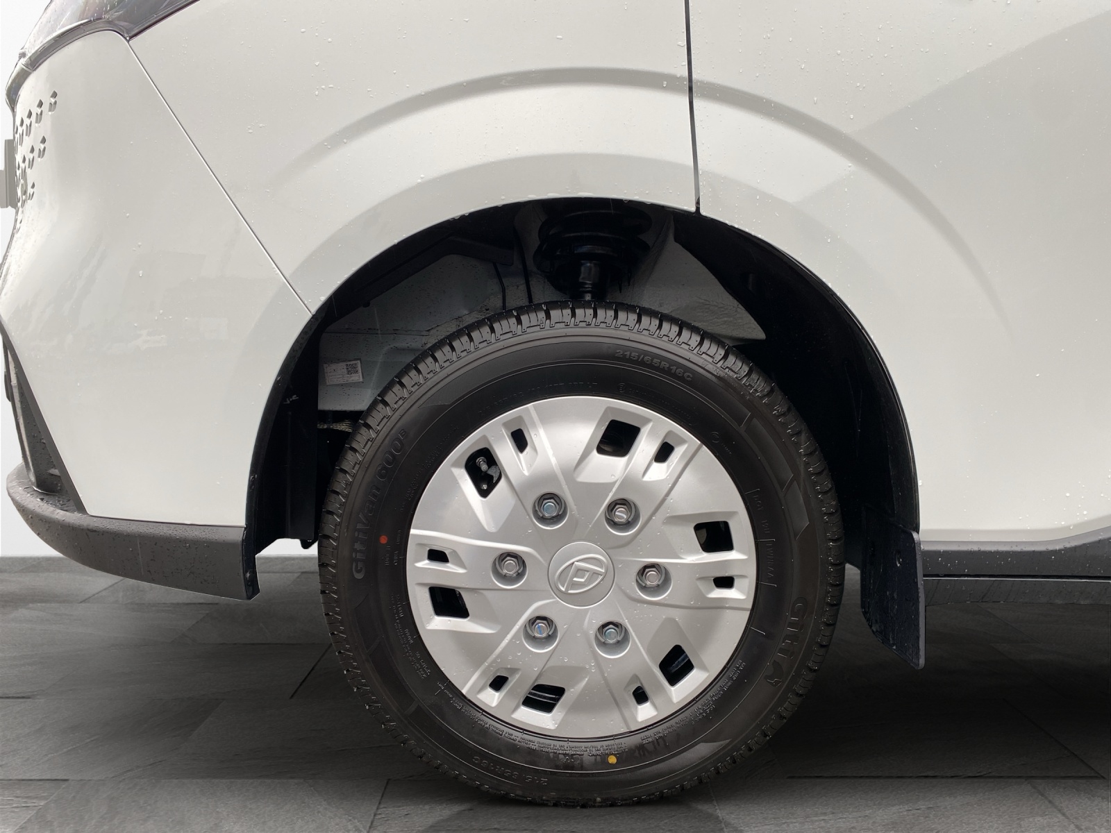 MAXUS Deliver 7 Kaw. L2H1 2.0 TD Base-image-8